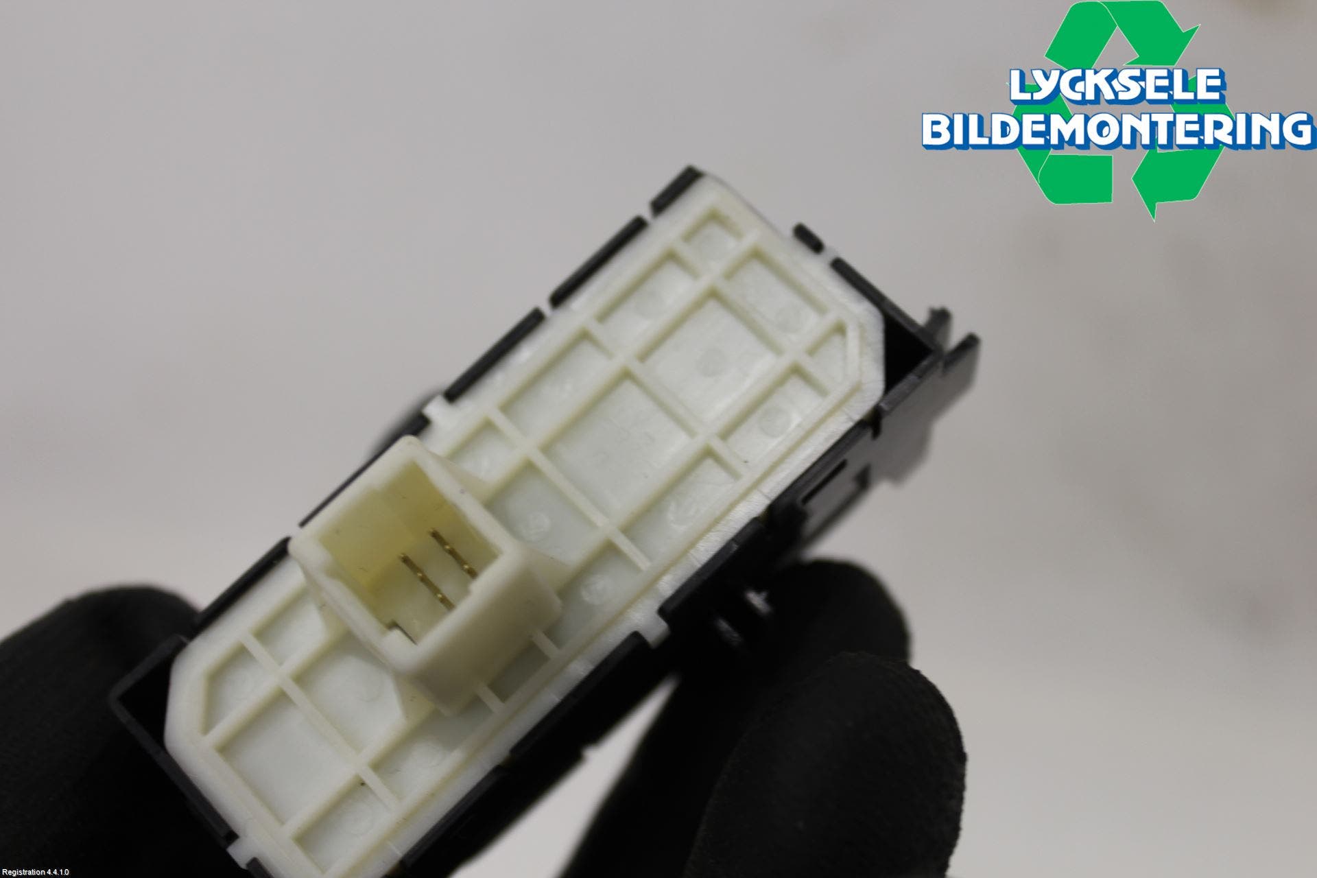 Toyota YARIS CROSS XP21 21- Strömställare Multifunktion