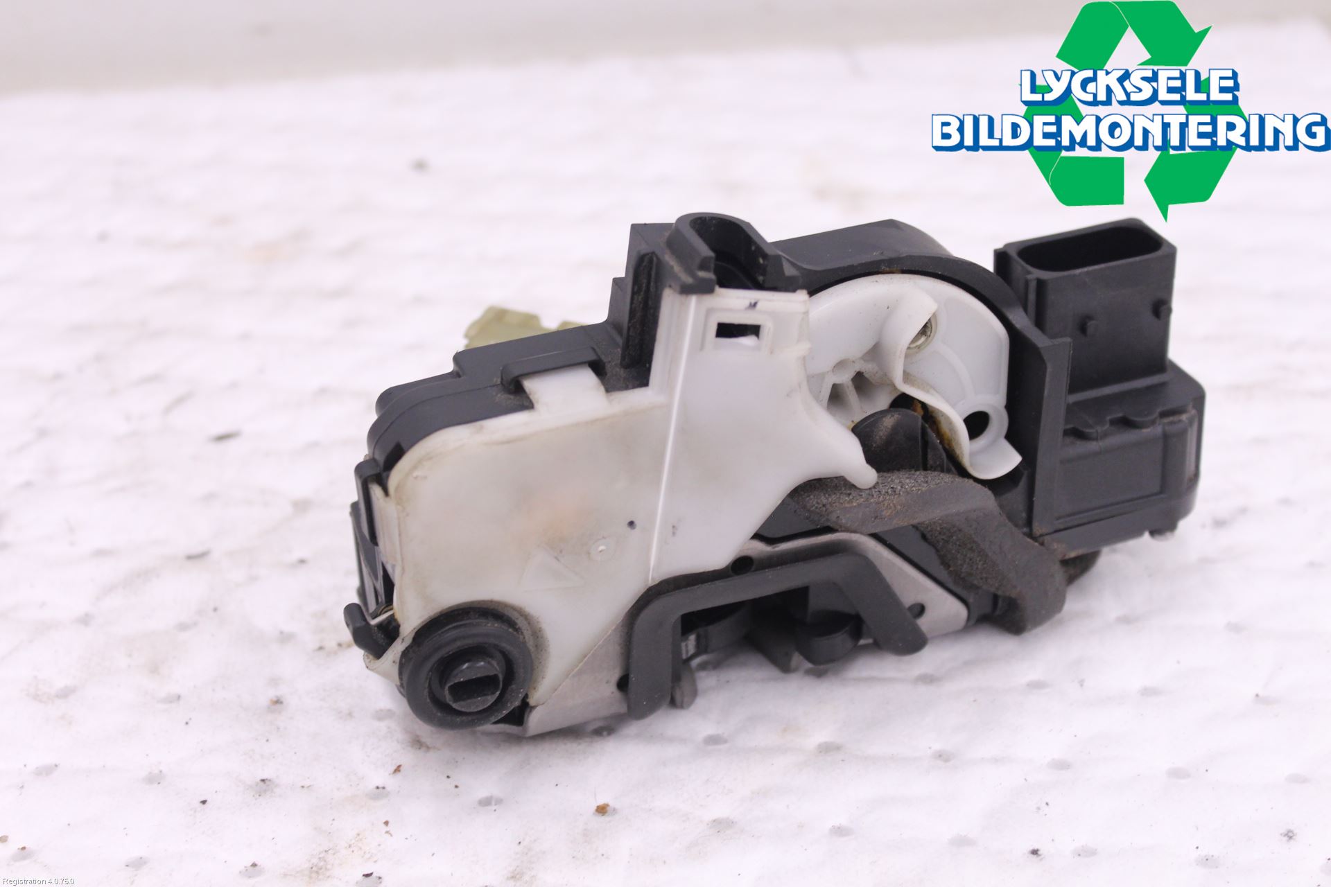 Opel ASTRA J 10-15 Låskista-Dörrlås