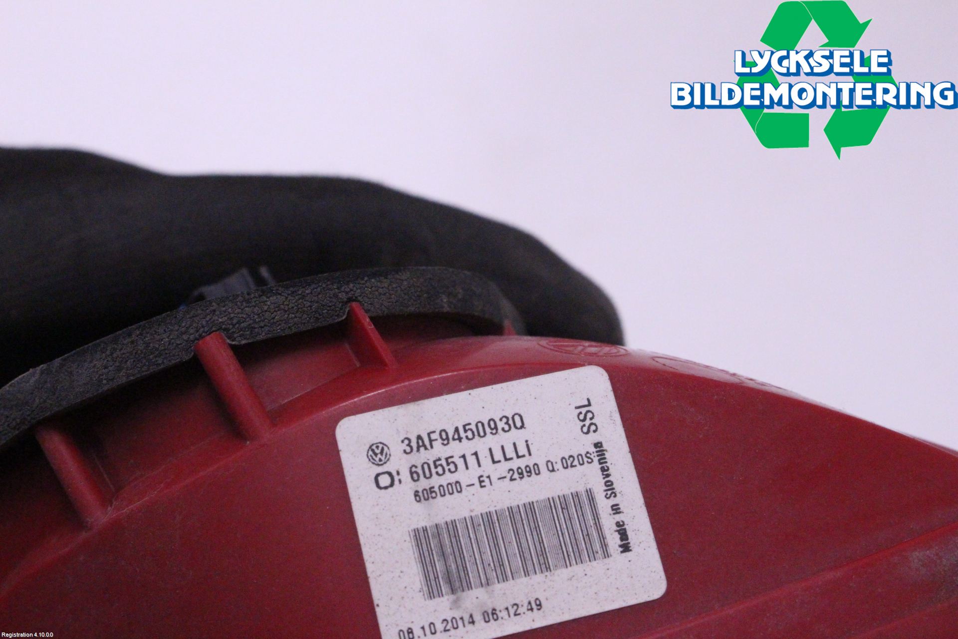 Volkswagen VW PASSAT 11-14 Bakljus Lucka Vä
