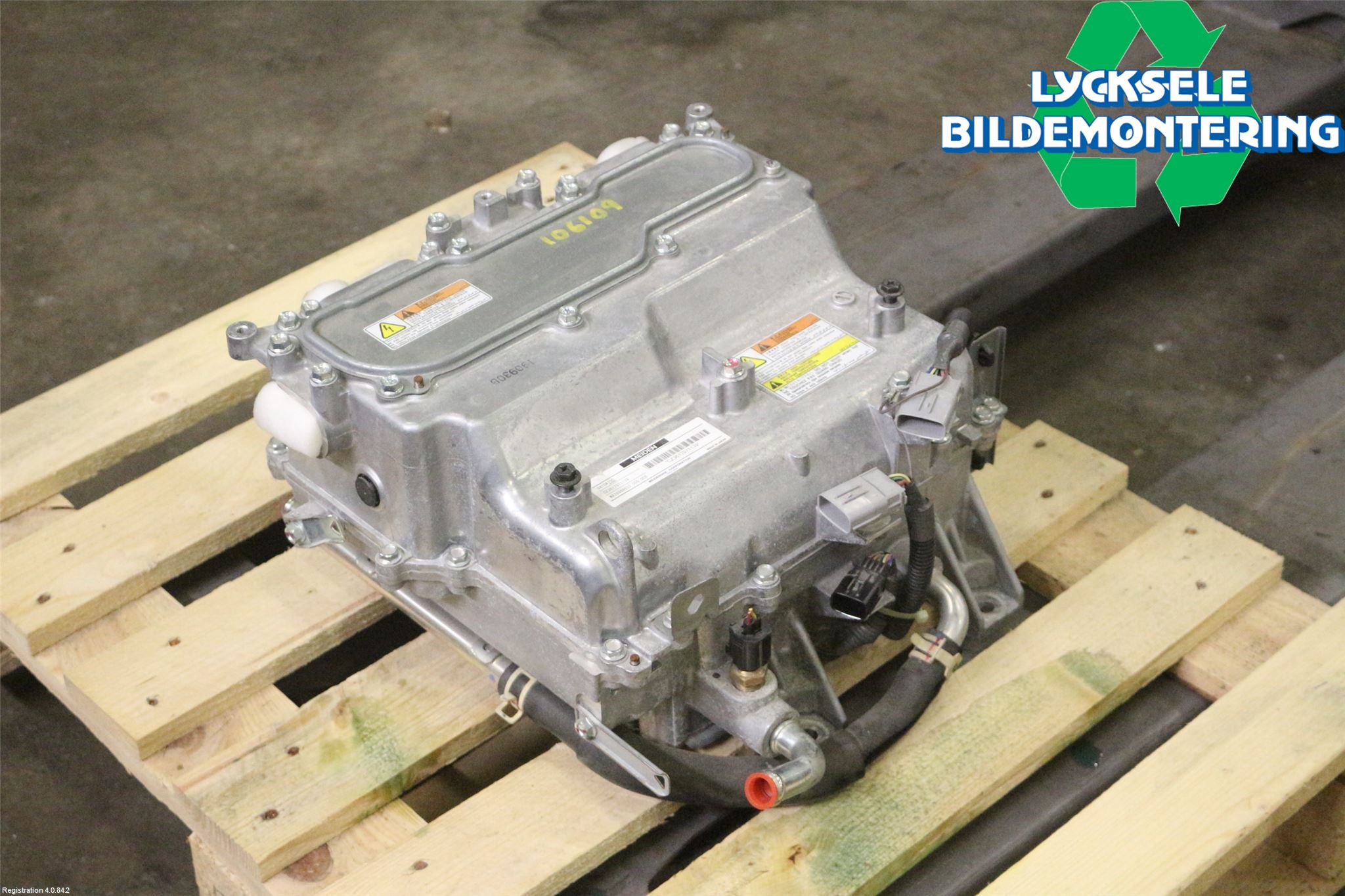 Mitsubishi OUTLANDER 13-21 Hybridconverter