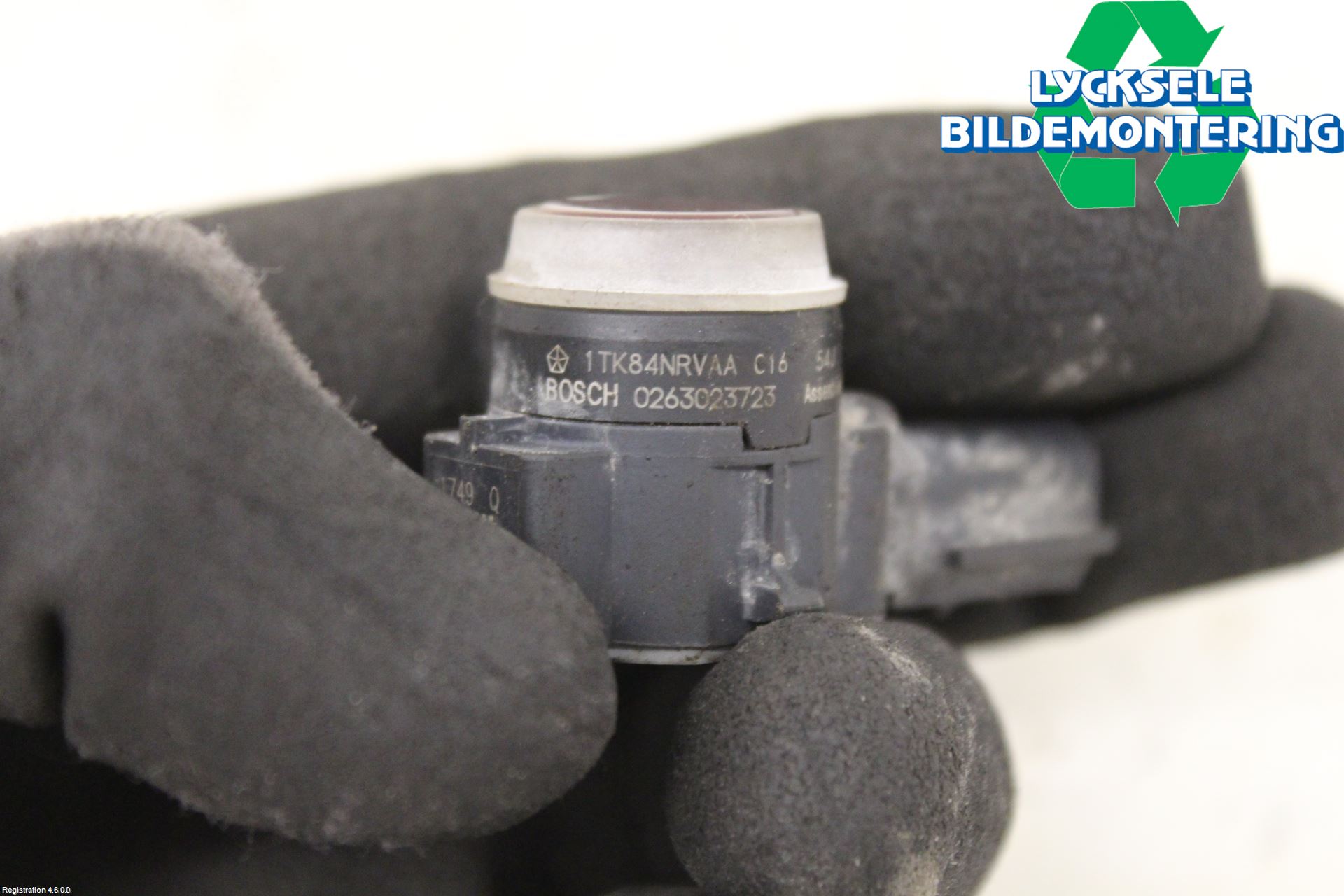 Jeep GRAND CHEROKEE 10-20 Parkeringshjälp Backsensor