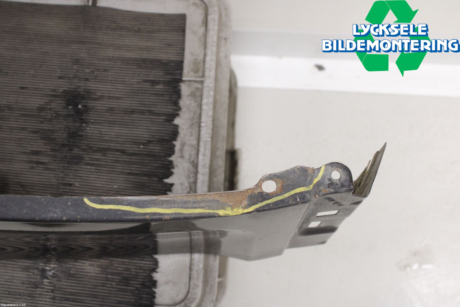 Lancia THEMA Skärm Fram Höger