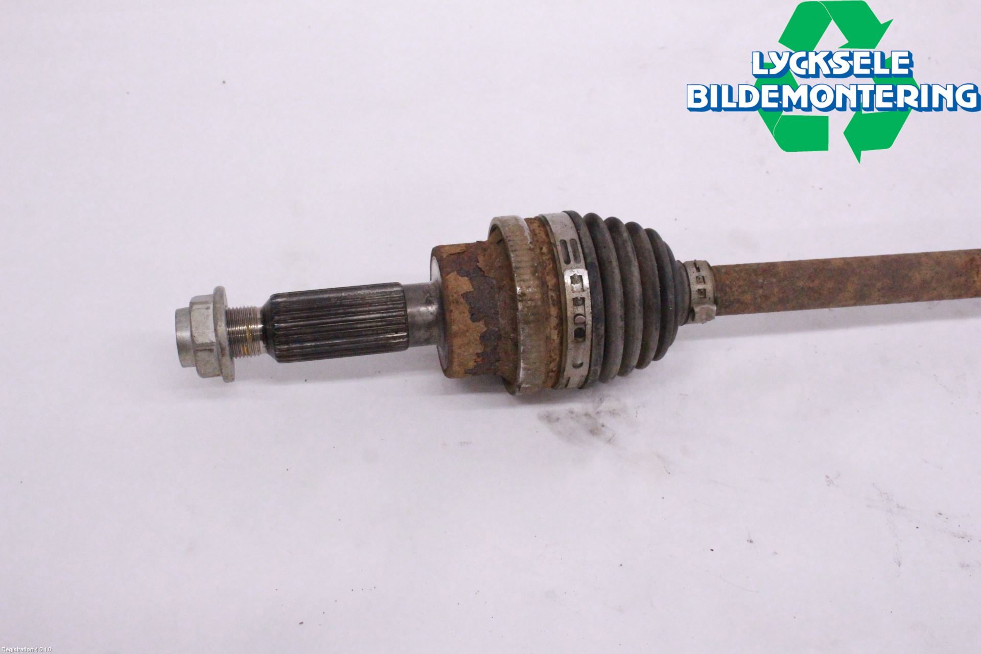 Ford KUGA 17-19 Drivaxel Bak Vänster