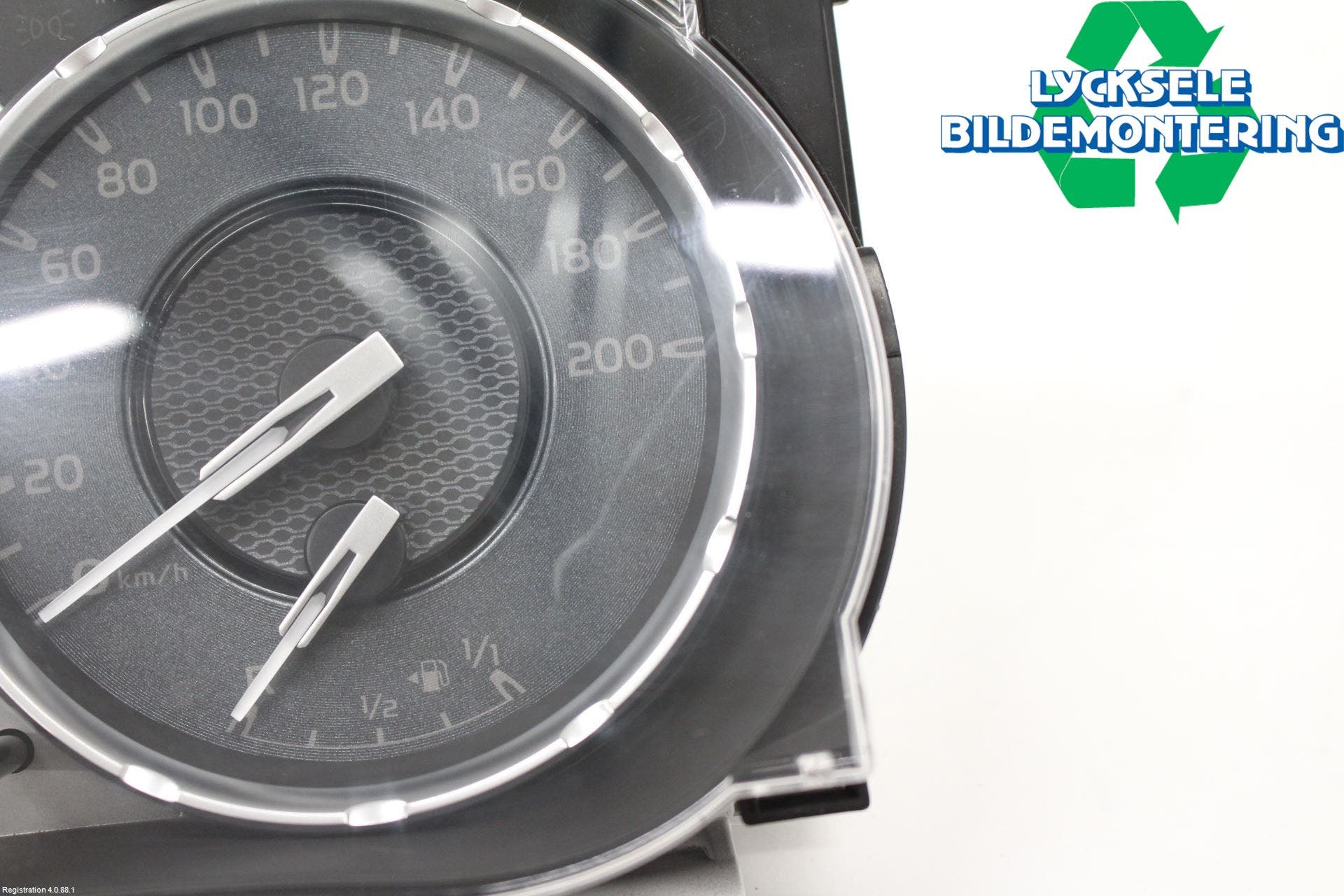 Toyota HILUX 16- Instrument Komb