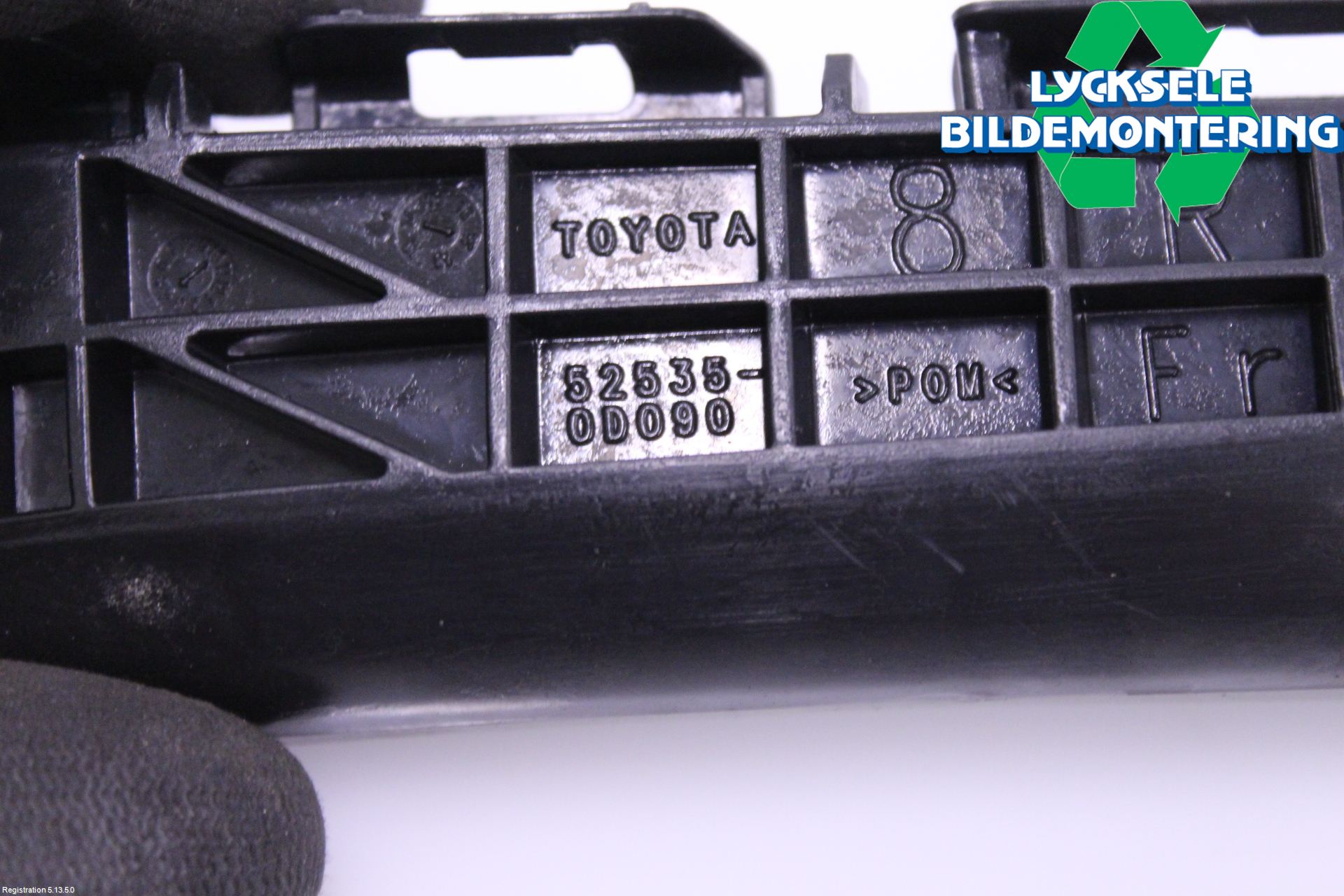 Toyota YARIS XP130 15-20 Stötfångarfäste Fram Hö