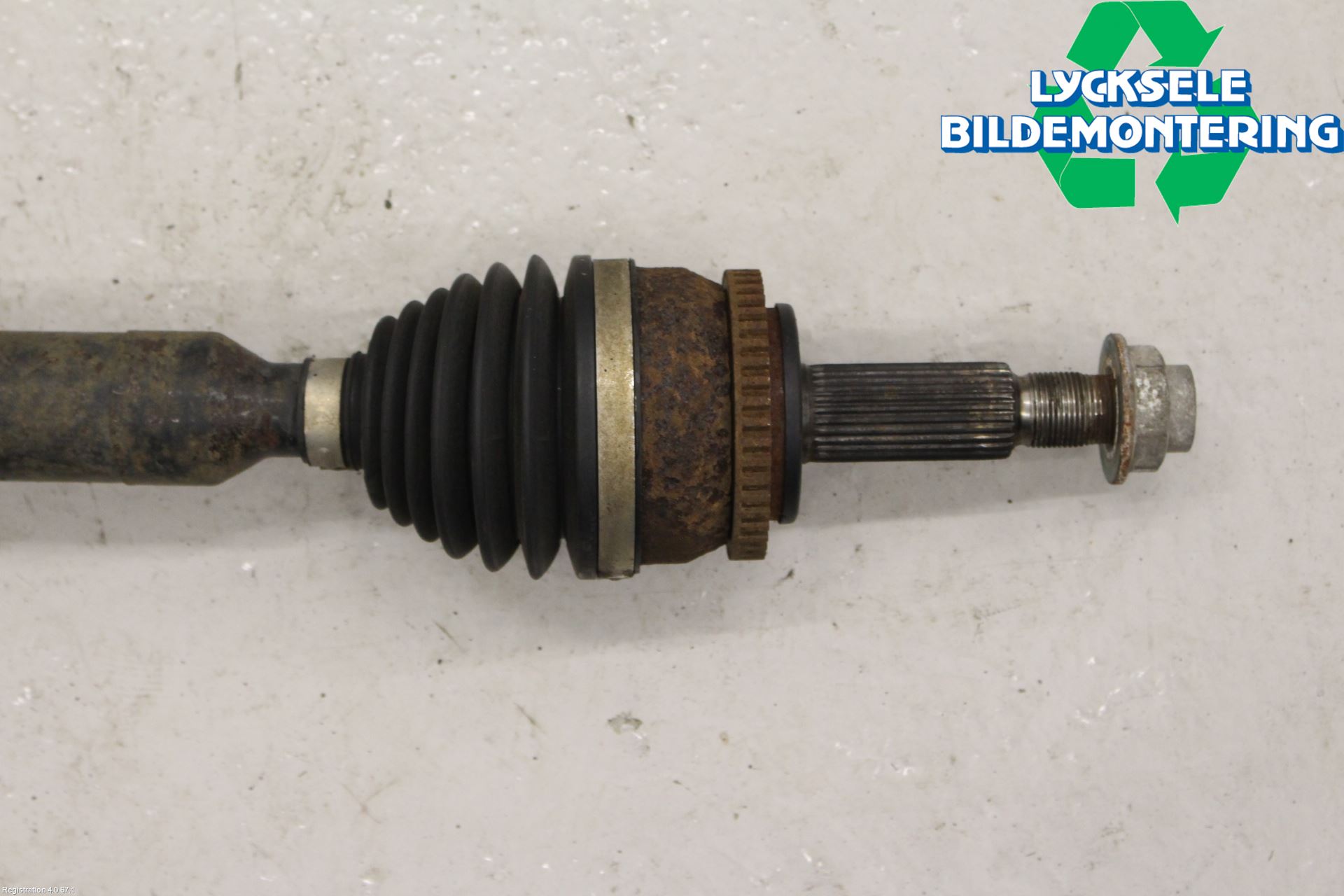 Hyundai i30 GD 13-17 Drivaxel Fram Höger