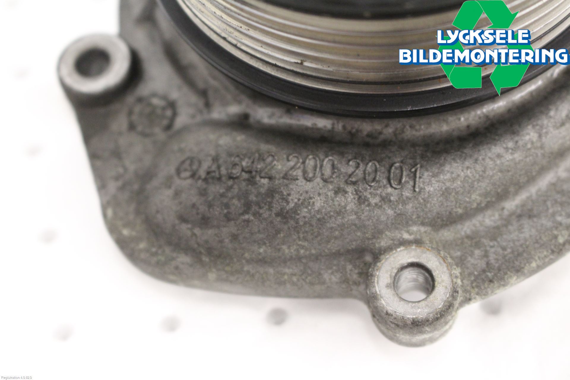 Mercedes-Benz MB E-KLASS (W212) 09-16 Vattenpump