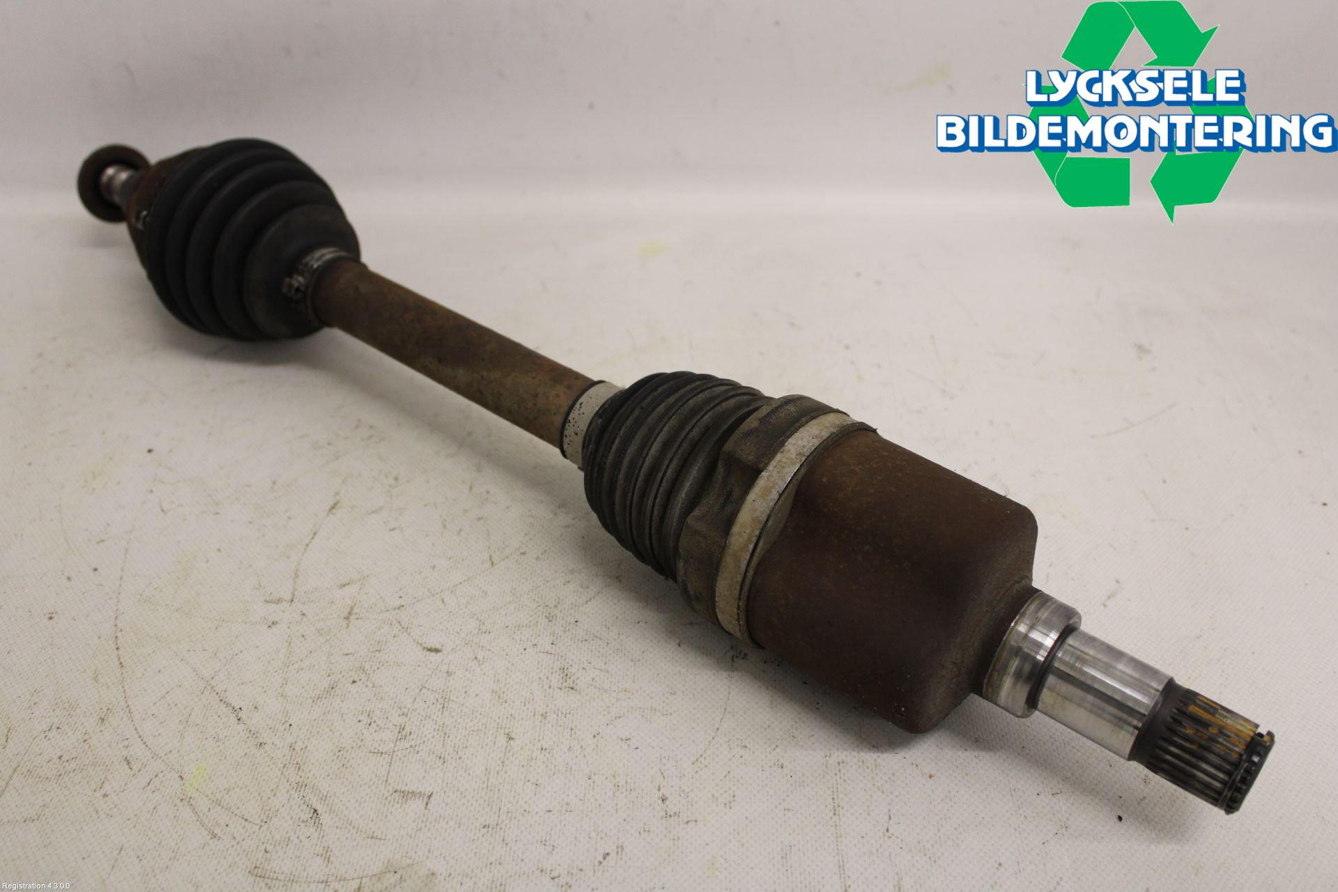 Ford TRANSIT/TOURNEO CONNECT 13-22 Drivaxel Fram Vänster