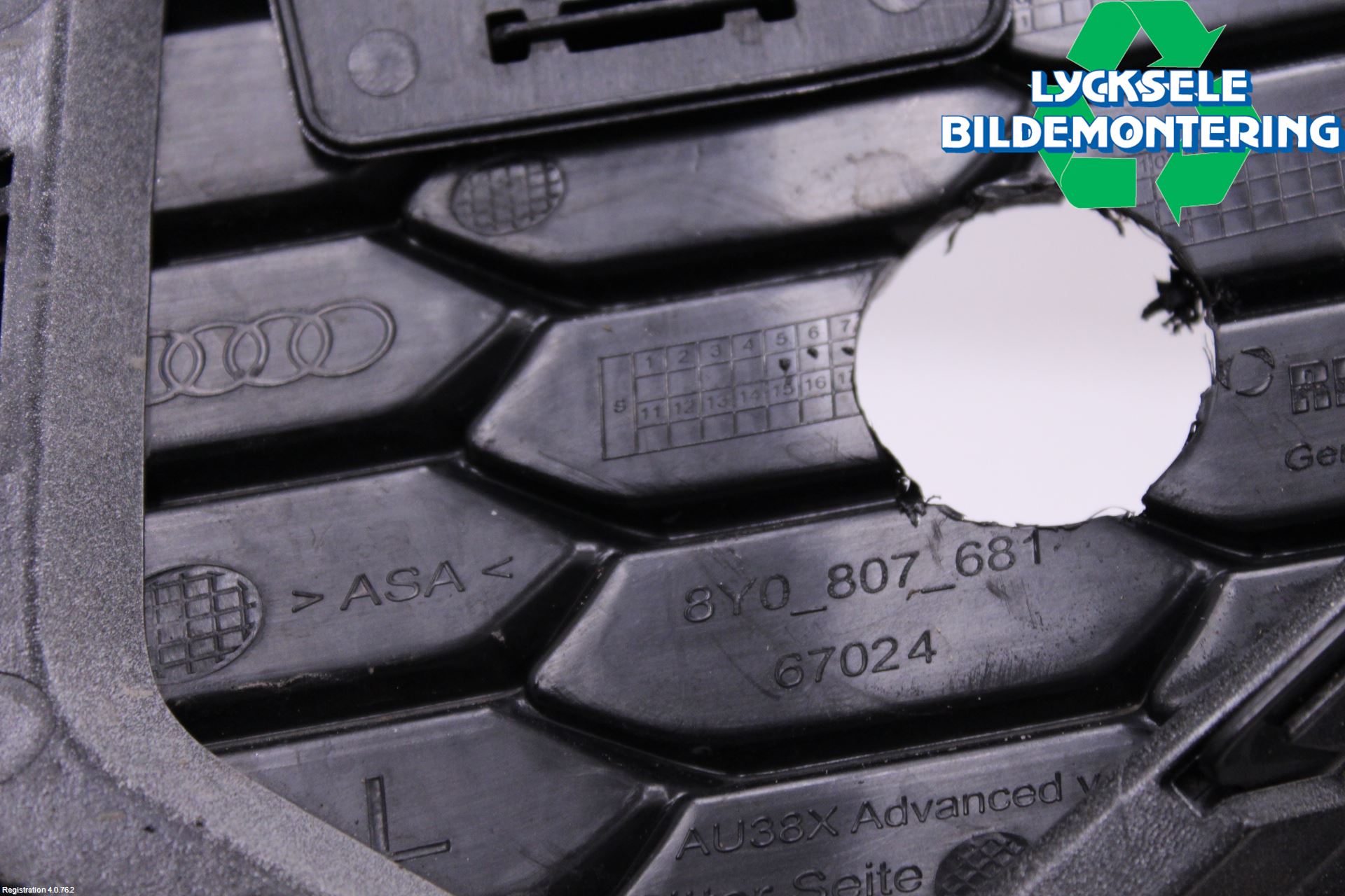 Audi A3/S3 8Y 21- Grilldel Vänster