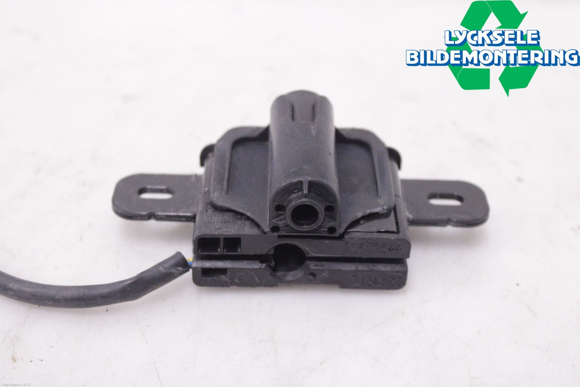 Volvo XC60 14-17 Huvlås