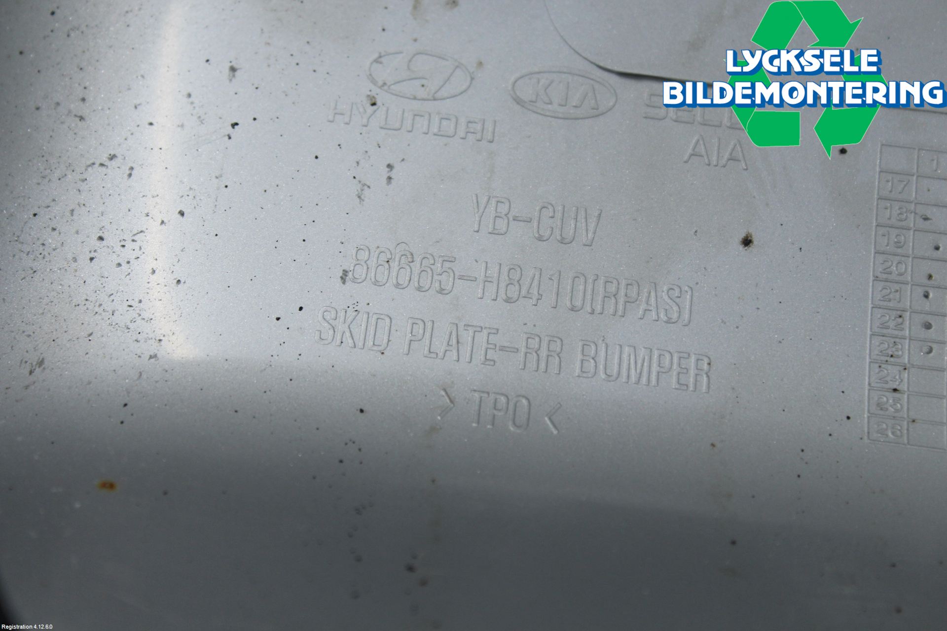 Kia STONIC 18->> Spoiler Bak