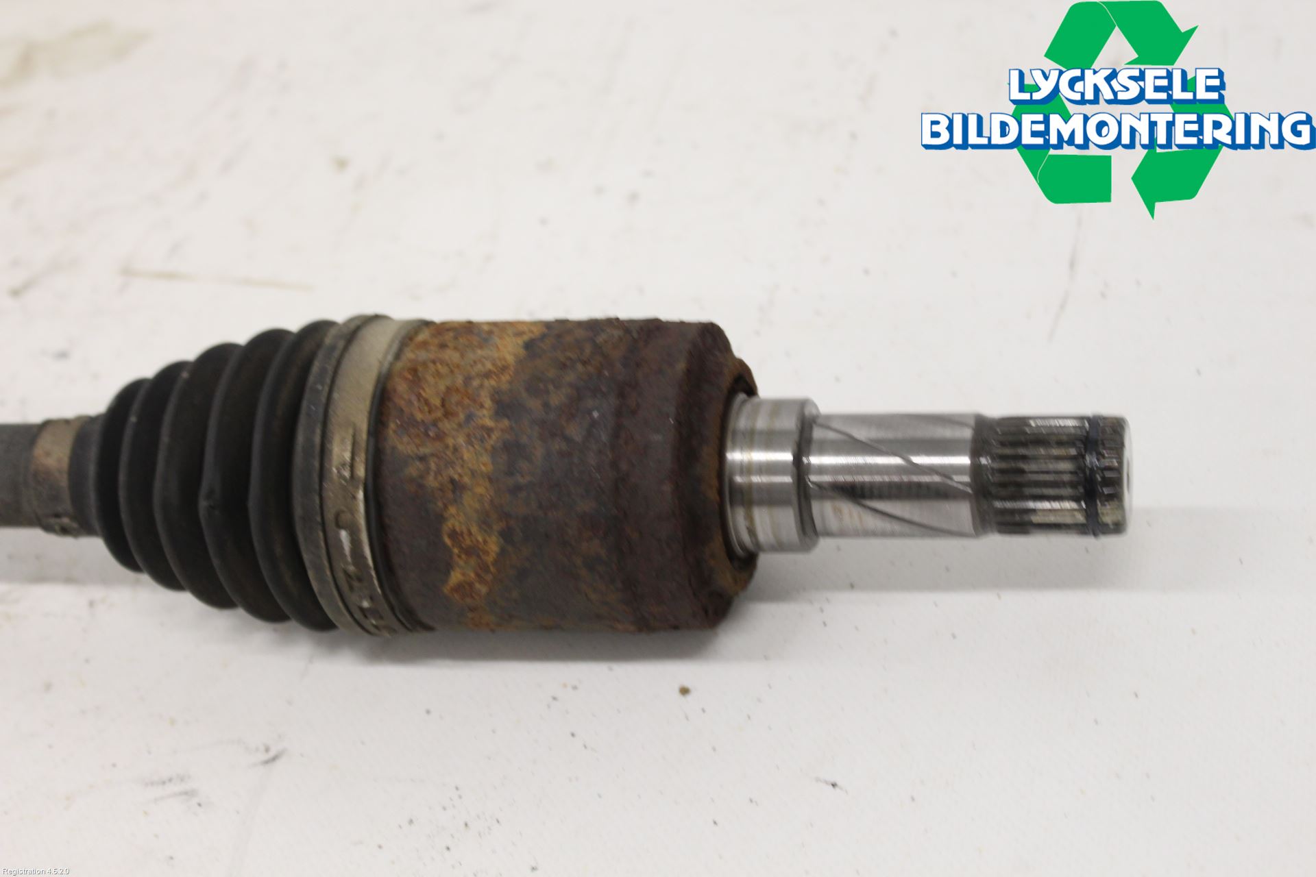 Volvo V60 11-13 Drivaxel Bak Vänster