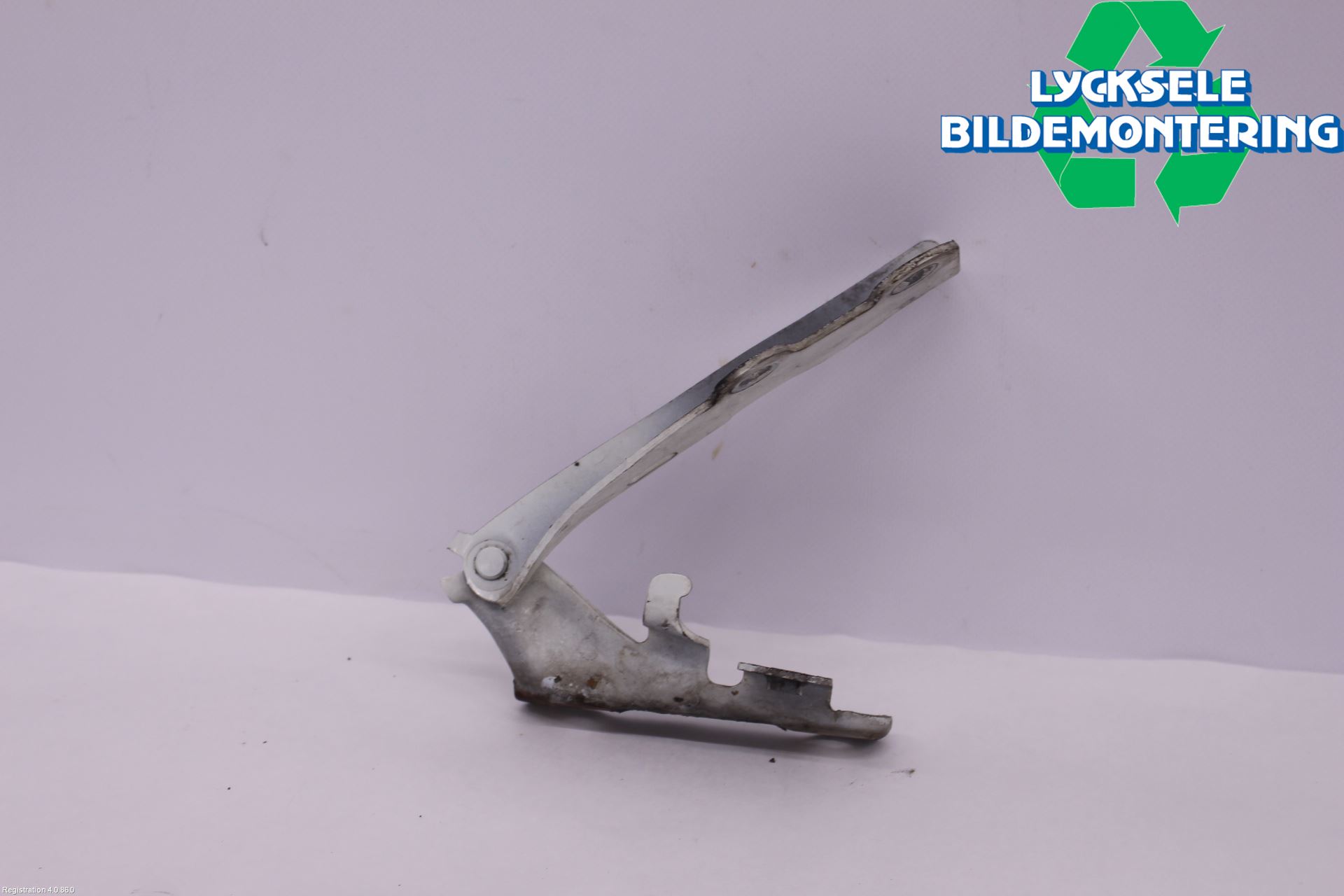 Isuzu D-MAX Huvgångjärn