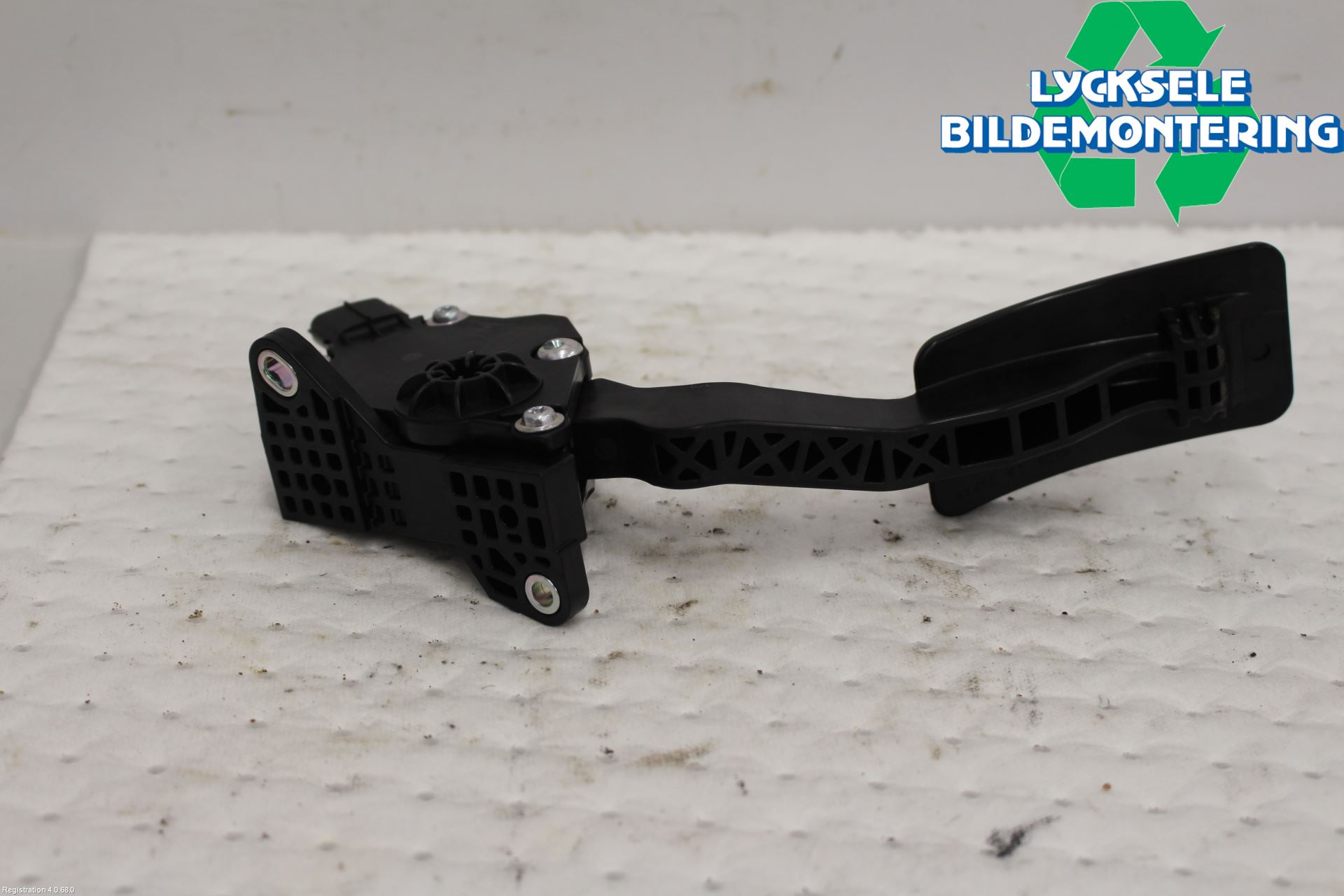 Subaru OUTBACK 15-20 Gaspedal