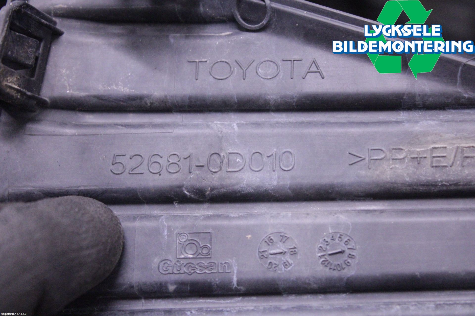 Toyota YARIS XP130 15-20 Stötfångardel Bak Hö