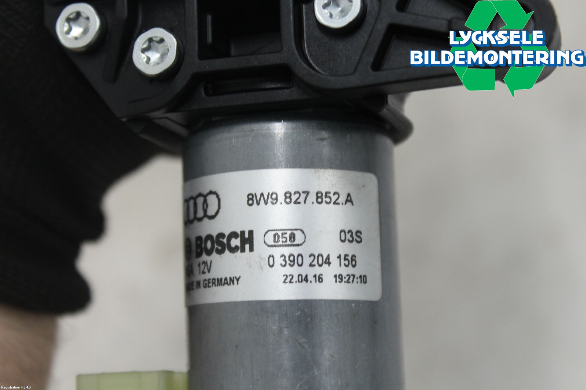 Audi A4/S4 B9 16-19 Bakluckeöppnare Automatisk