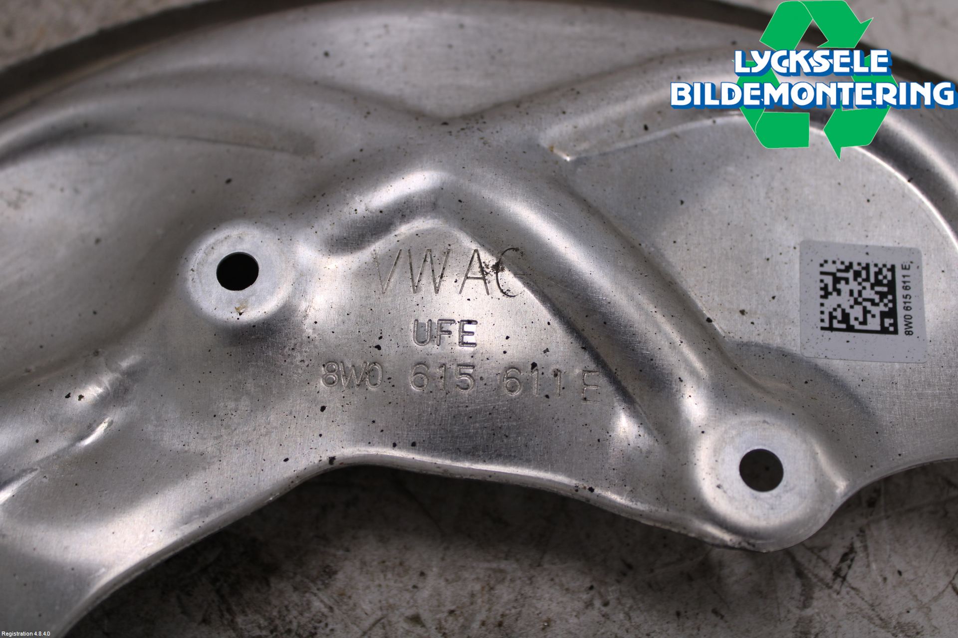 Audi A4/S4 B9 20- Bromssköld Bak