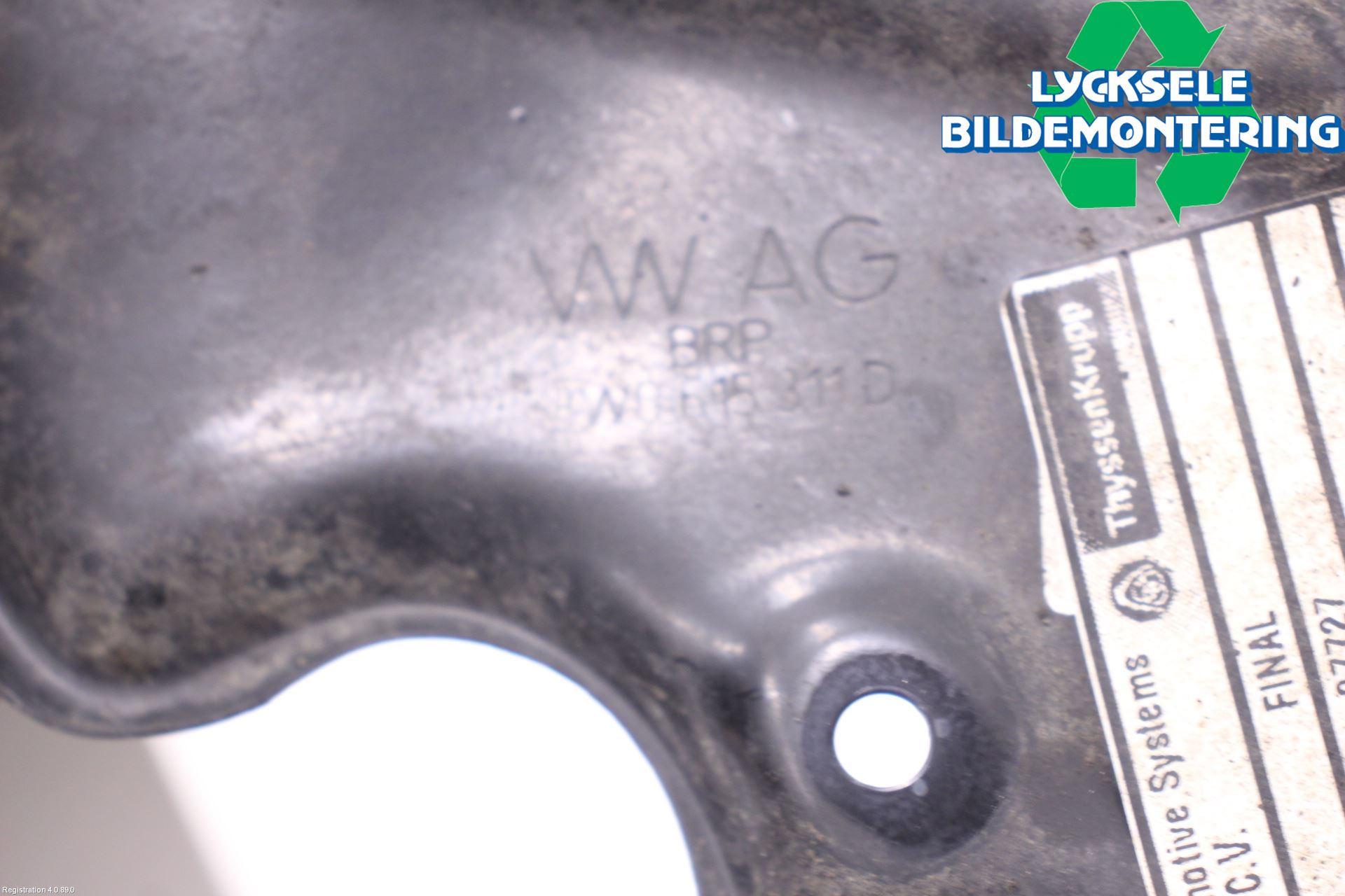 Audi Q5/SQ5 17- Bromssköld Fram