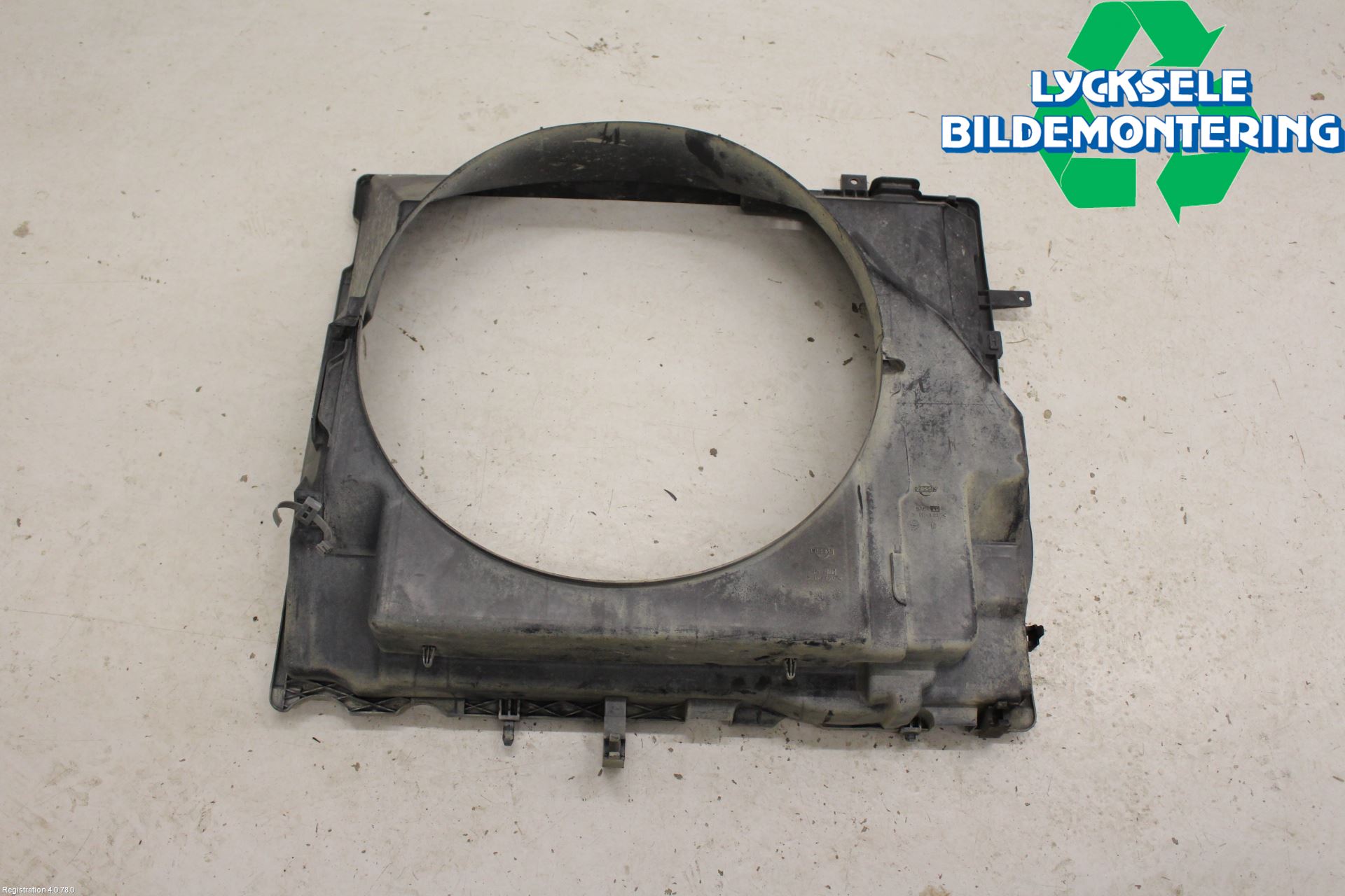 Nissan NAVARA 05-16 Kylfläktkåpa