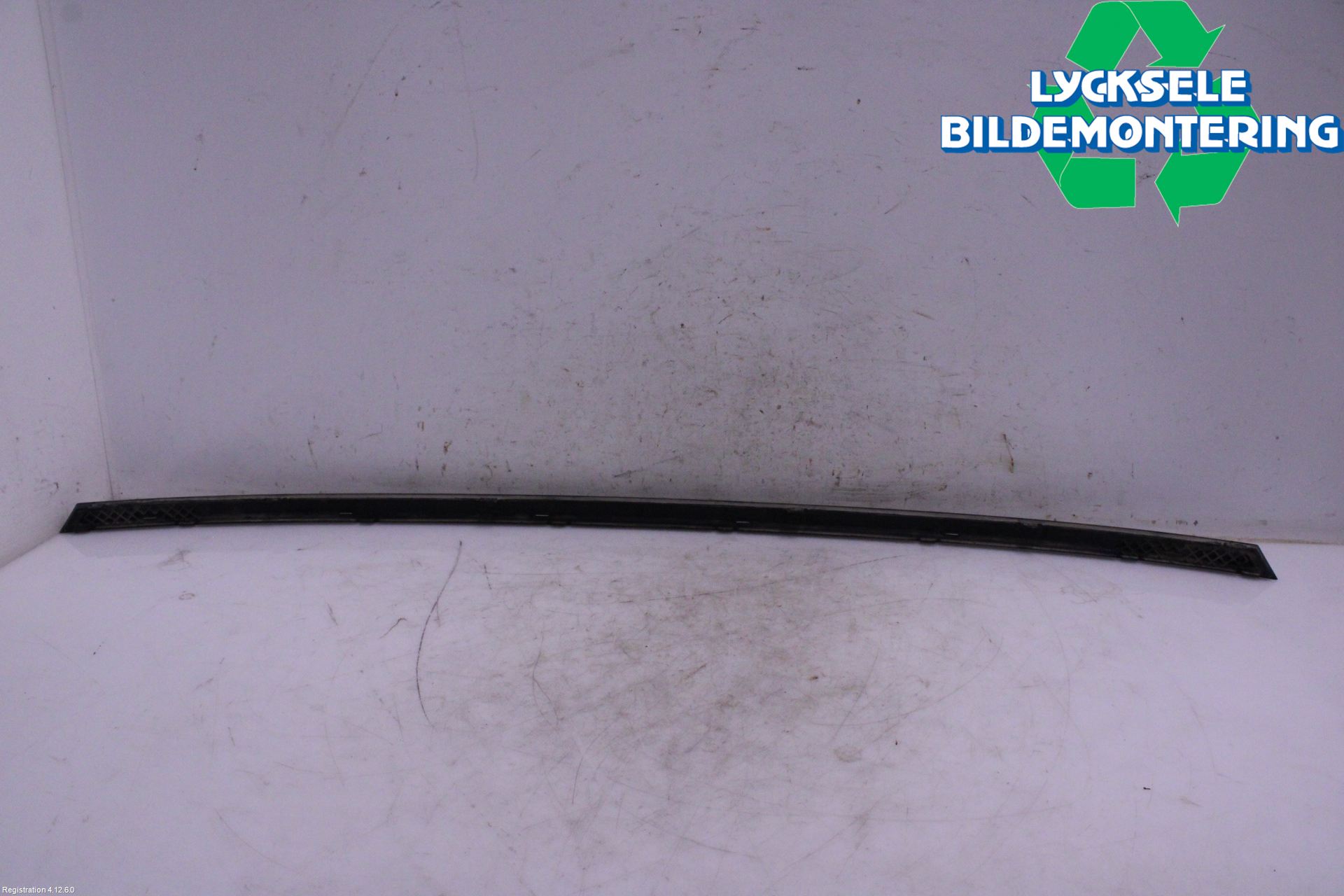 Audi A4/S4 B9 20- Stötfångarlist Bak