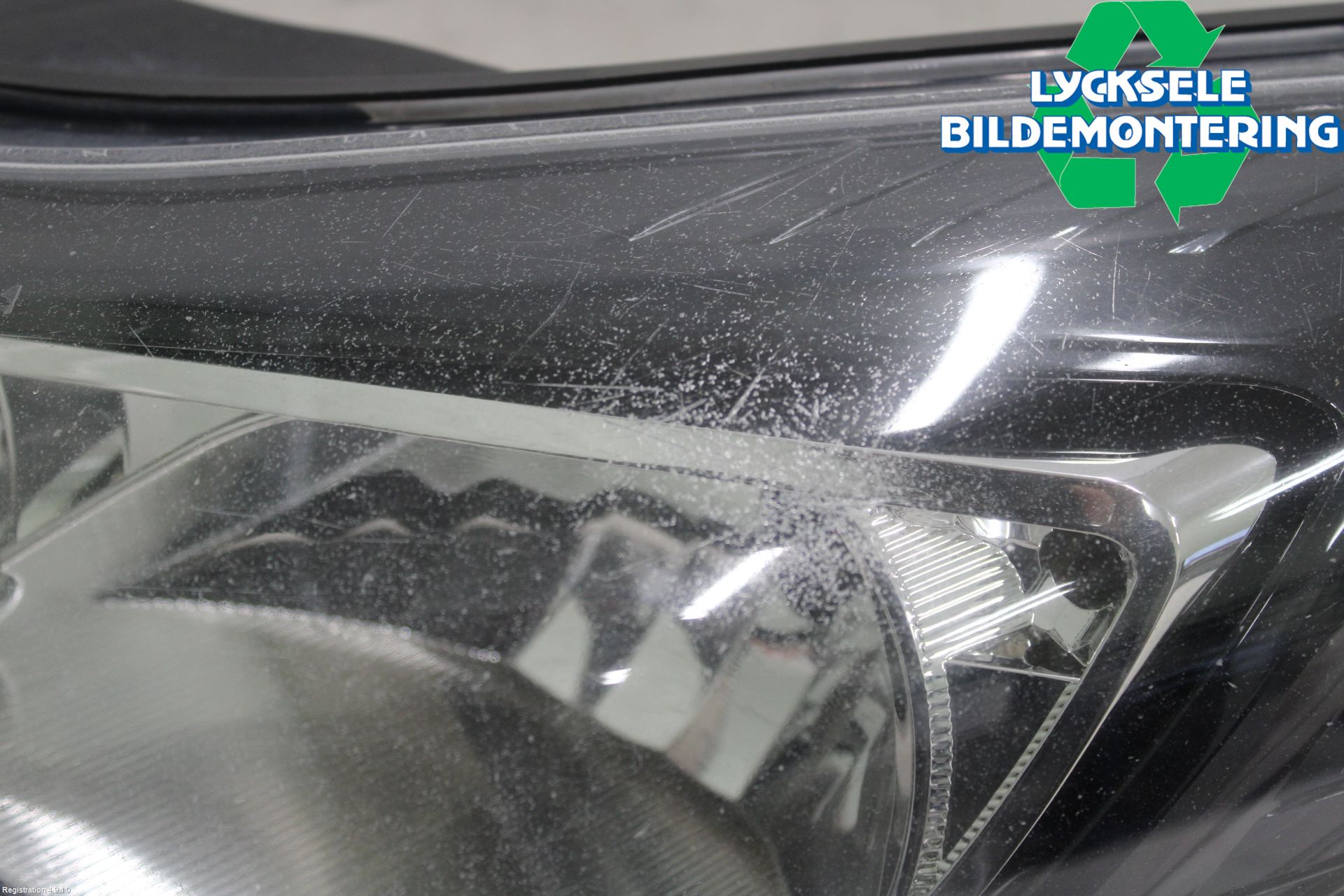 Ford FOCUS 11-14 Strålkastare Vänster