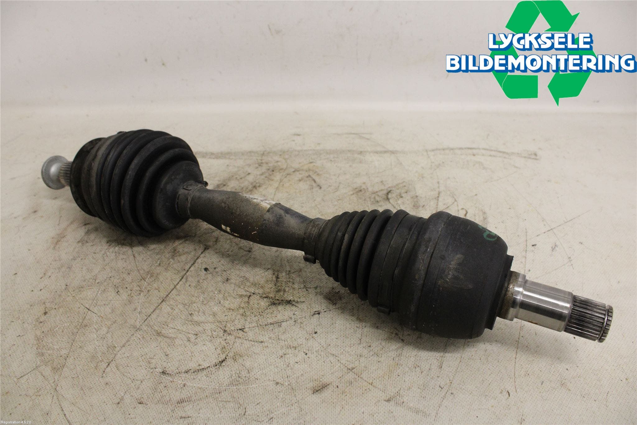 Mercedes-Benz MB CLA-KLASS (C117/X117) 13-19 Drivaxel Fram Vänster