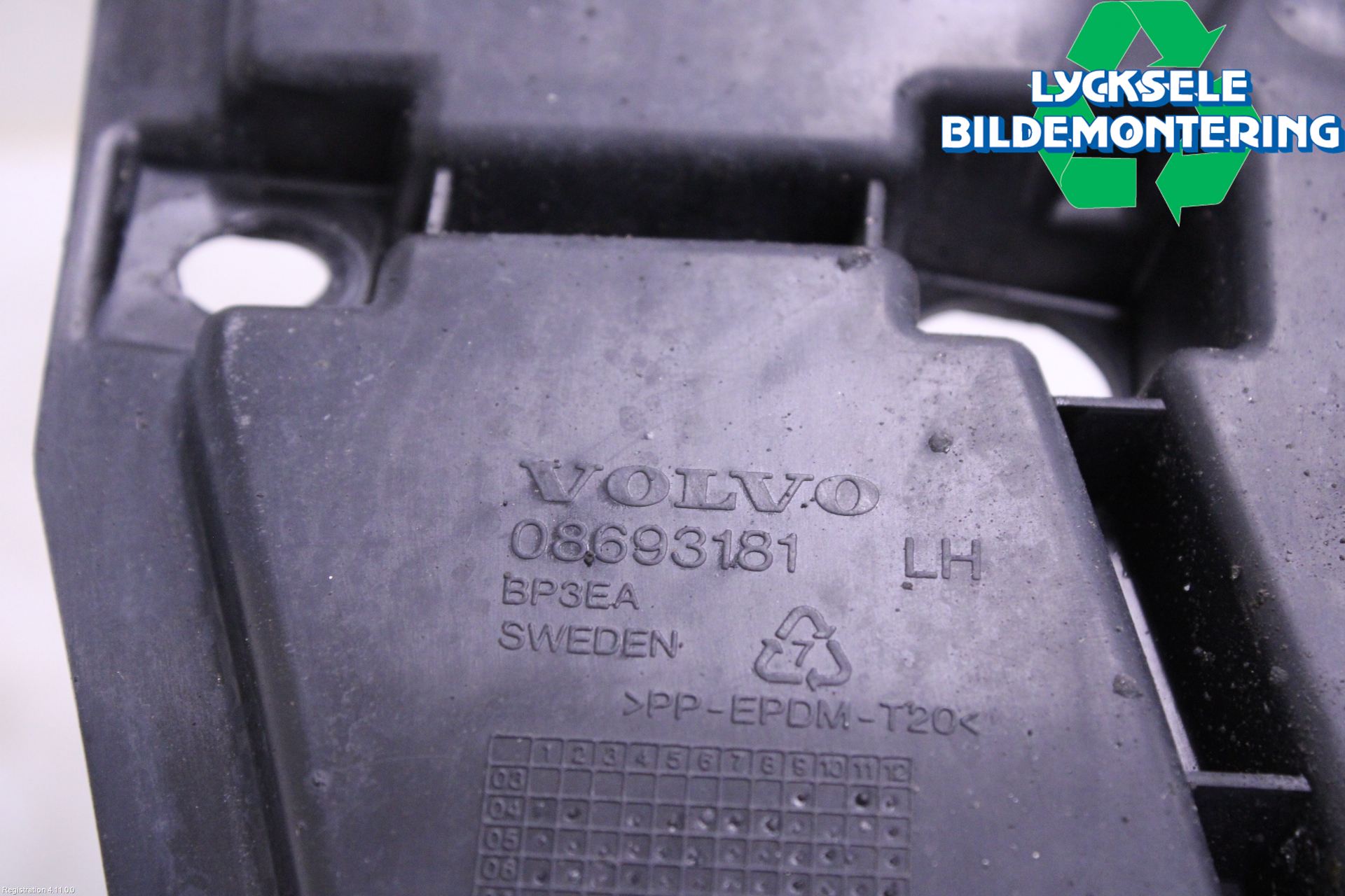 Volvo V70 05-08 Stötfångarfäste Fram Vä