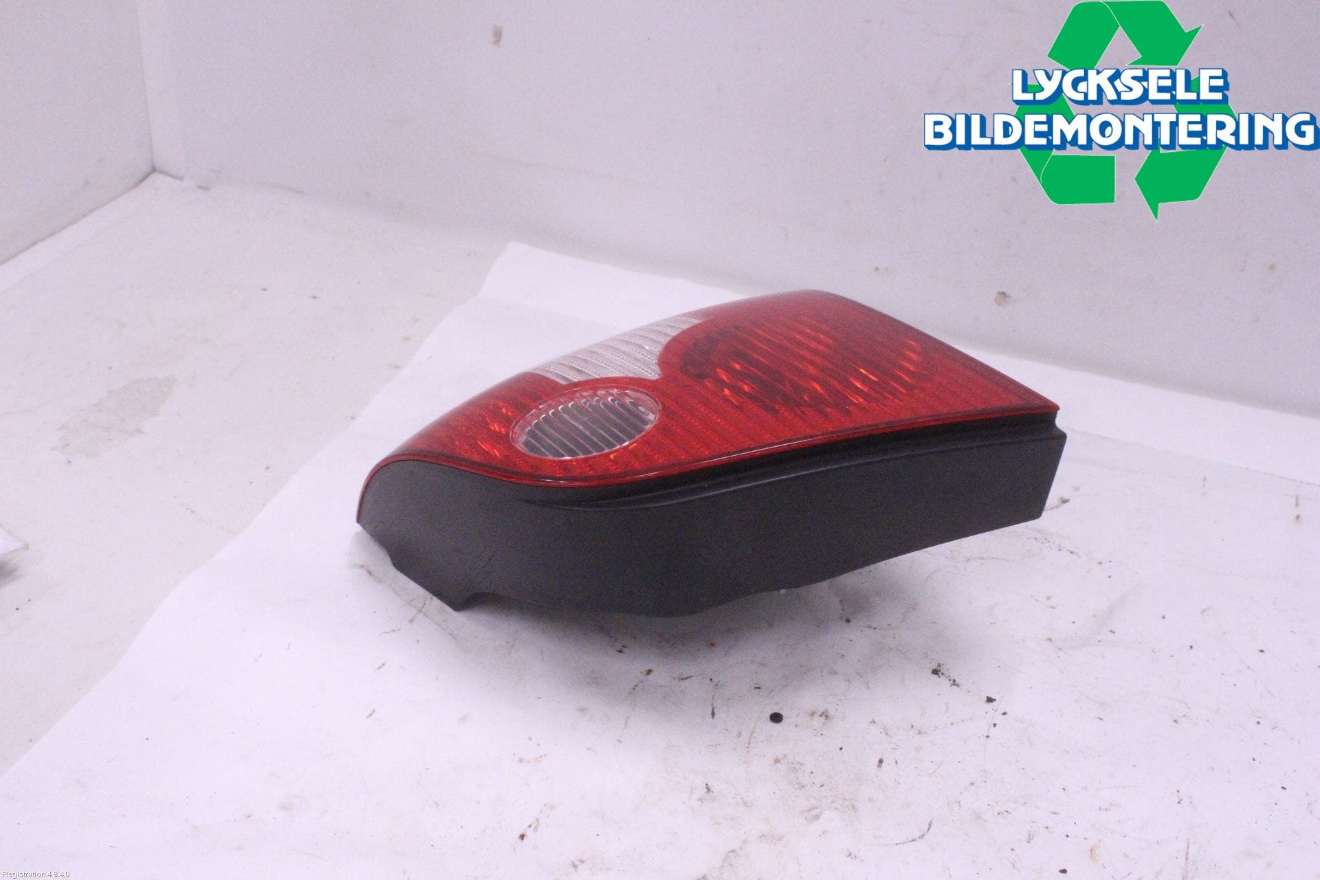 Volkswagen VW POLO 02-05 Bakljus Höger