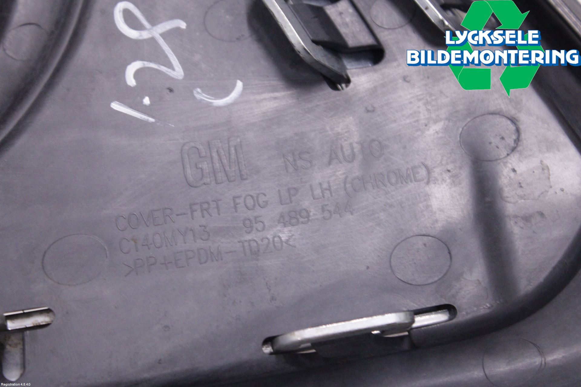 Chevrolet CAPTIVA Dimljussarg Fram