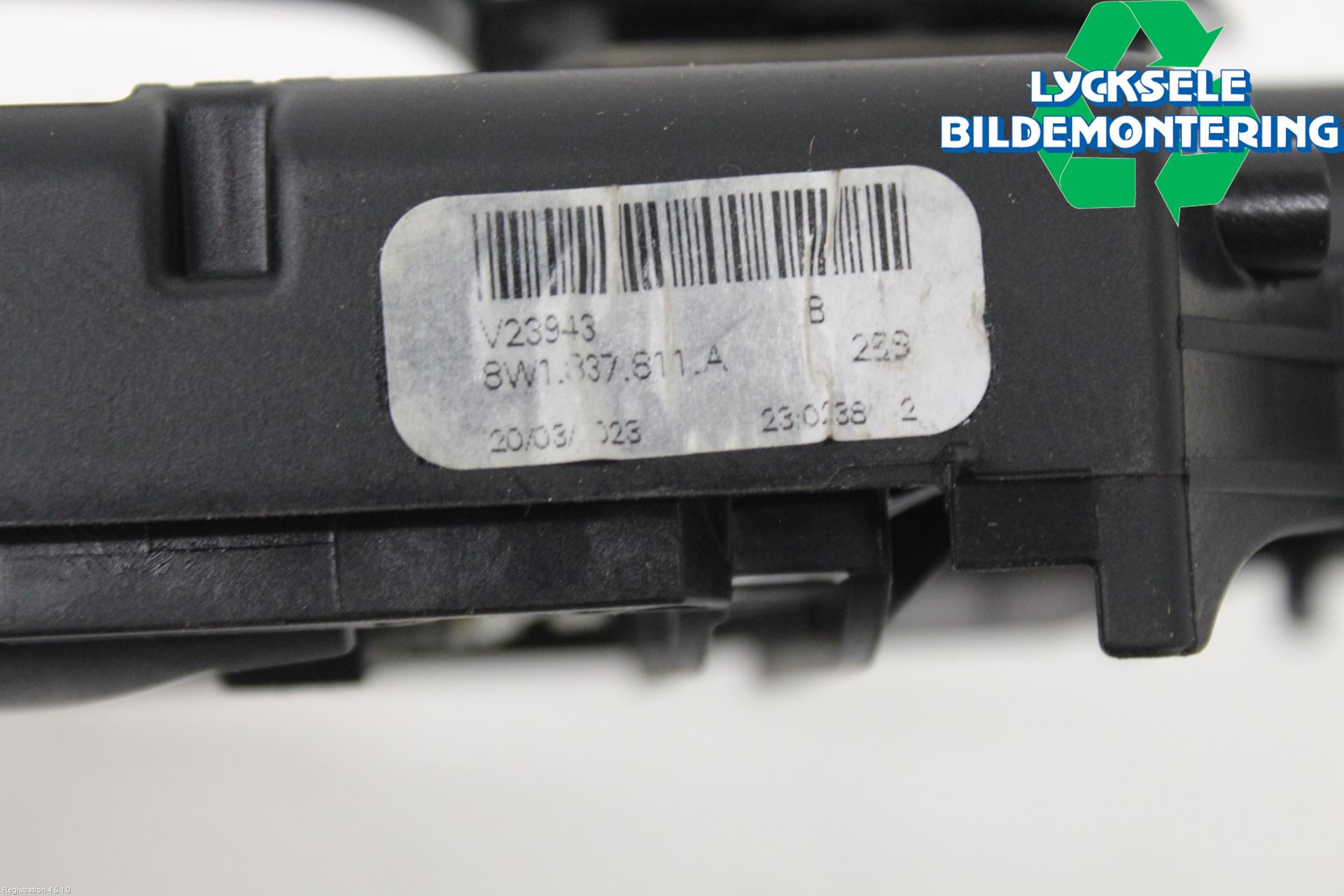 Audi A4/S4 B9 20- Dörrhandtag Yttre Vä