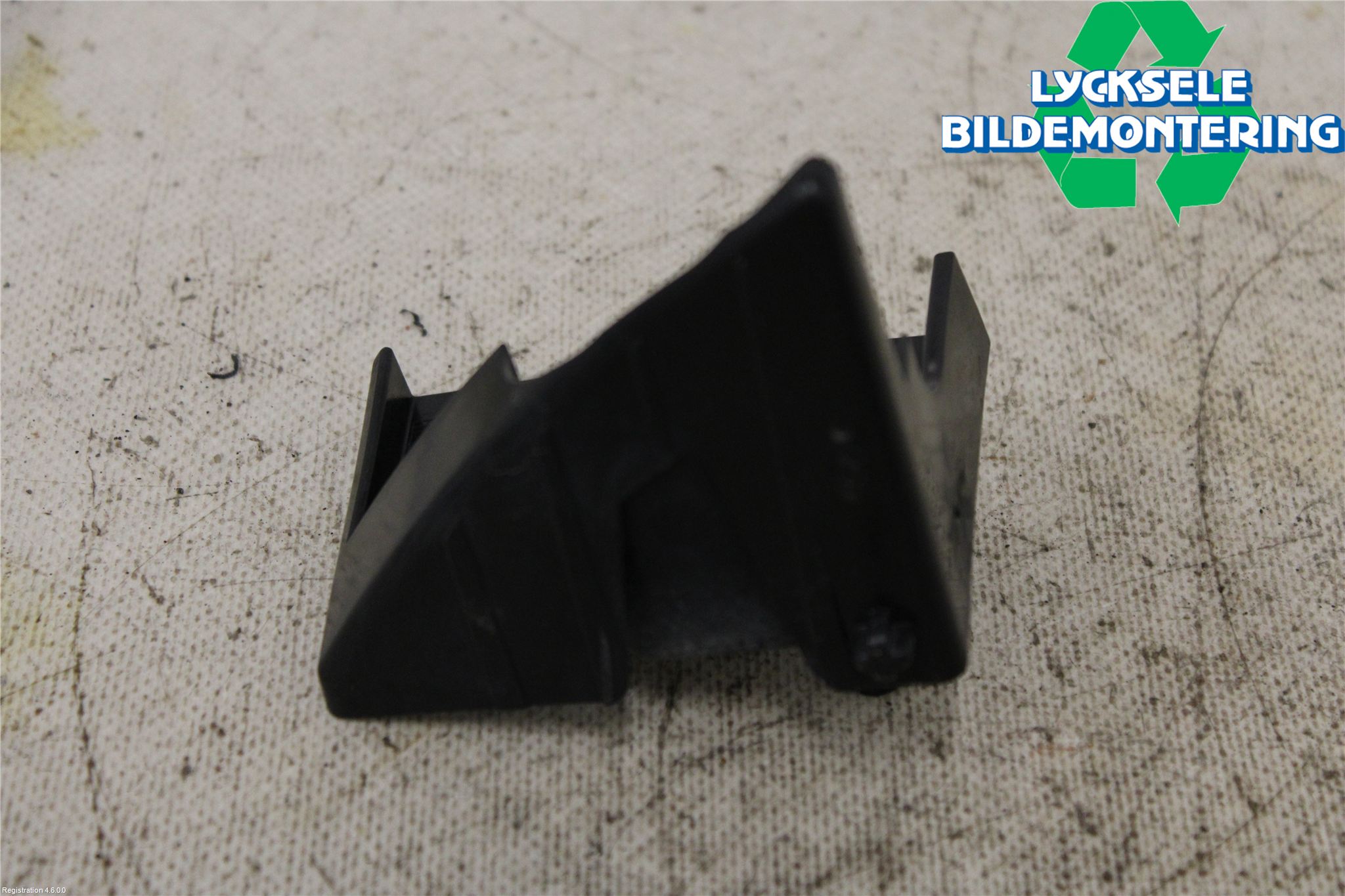 Ford KUGA 17-19 Stötfångarfäste Fram Hö