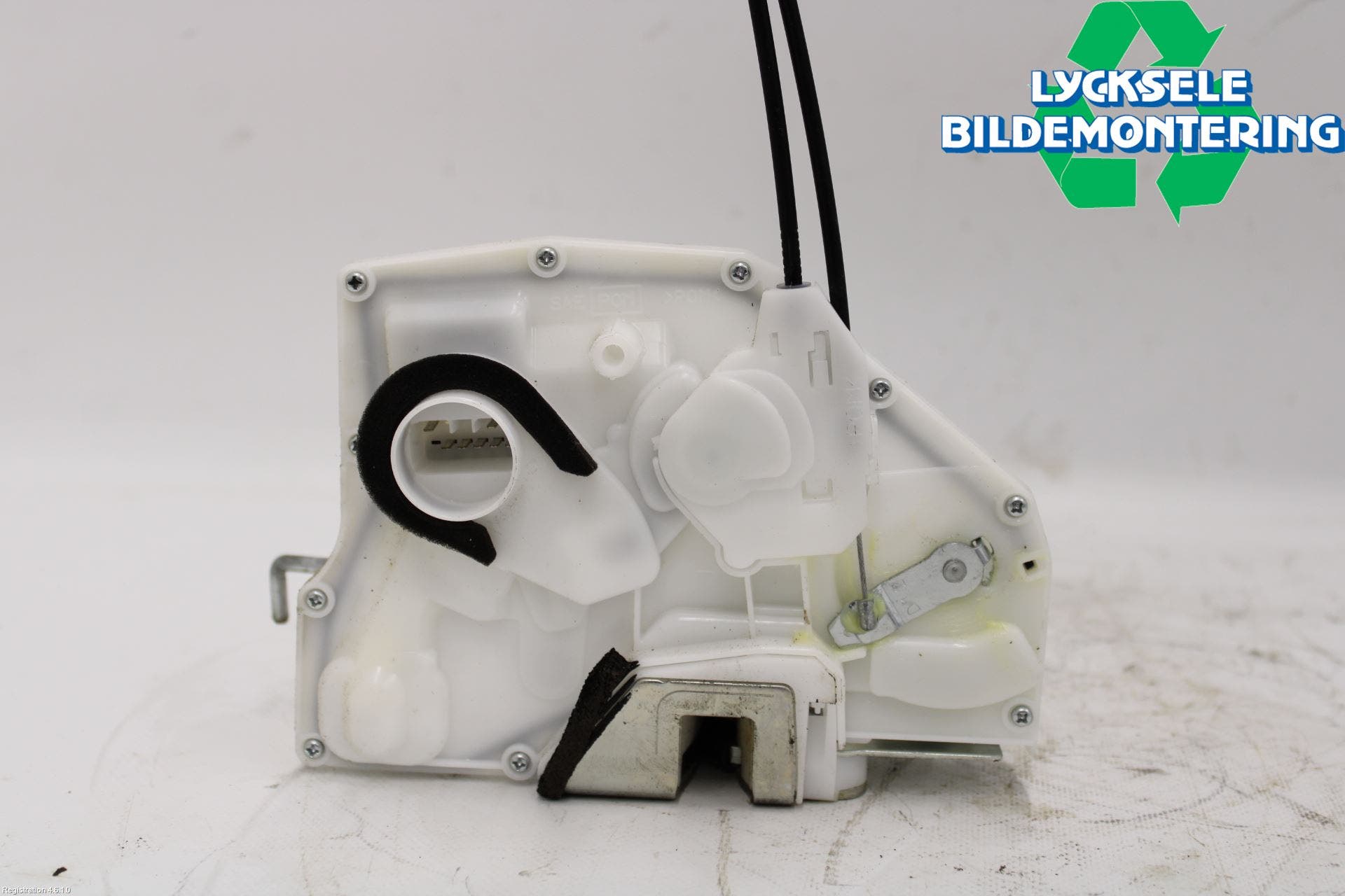 Suzuki SWIFT 11-16 Låskista-Dörrlås