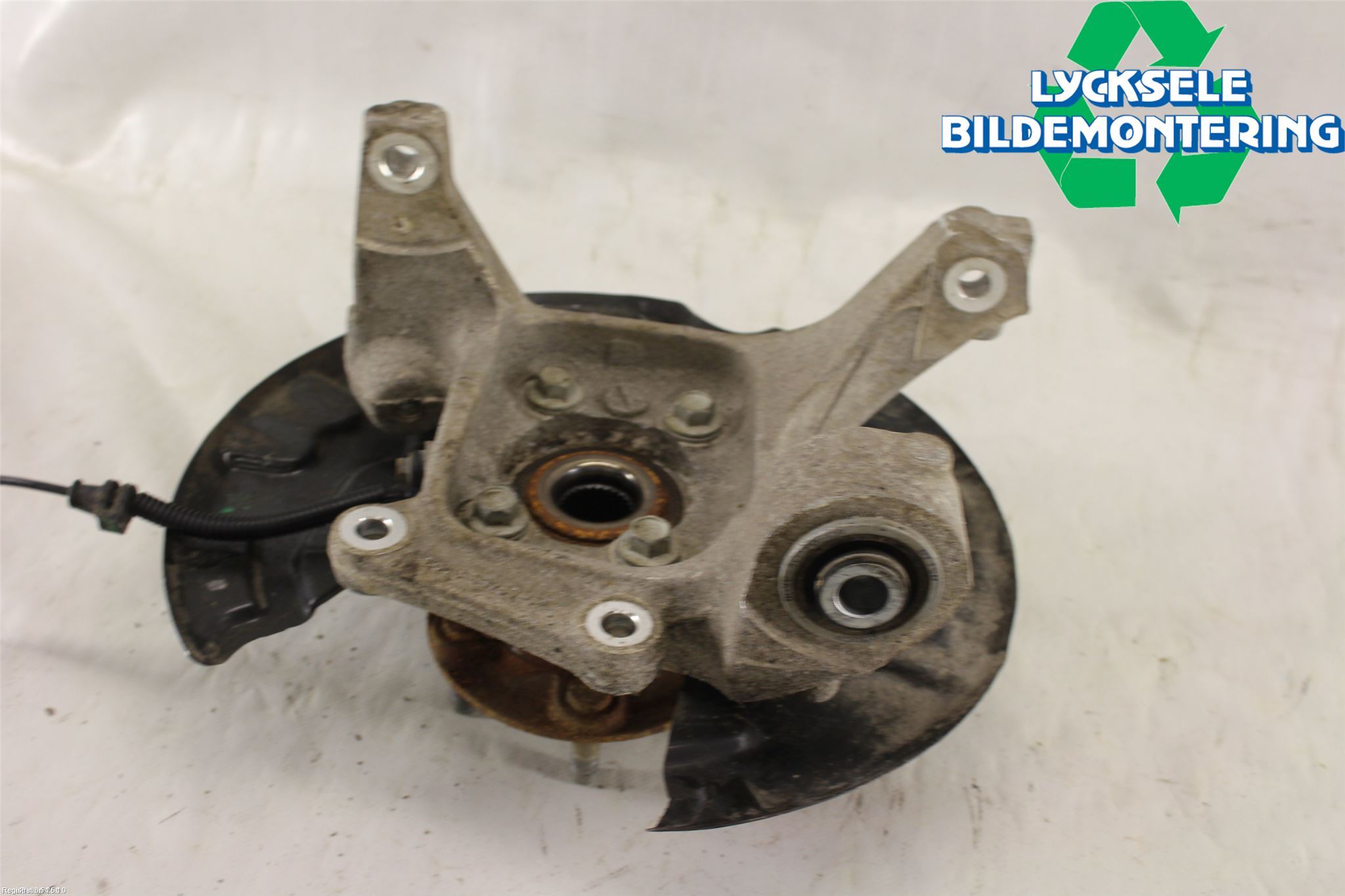 Ford MONDEO 15-22 Hjullagerhus-Spindel Vä B