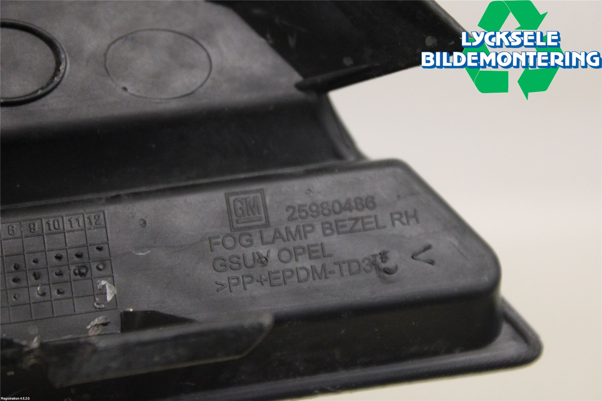 Opel MOKKA 13-20 Dimljussarg Fram