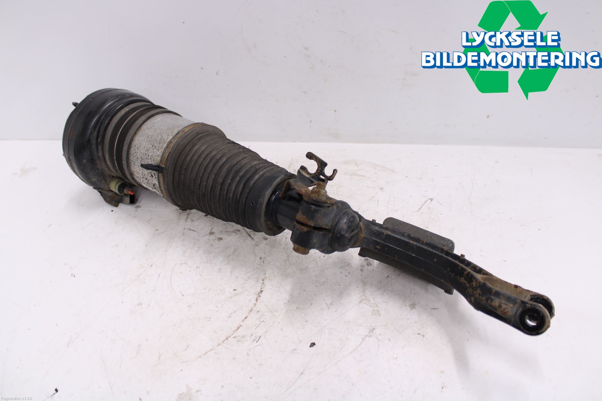 Audi A6 ALLROAD 12-18 Fjäderben Fram Vänster