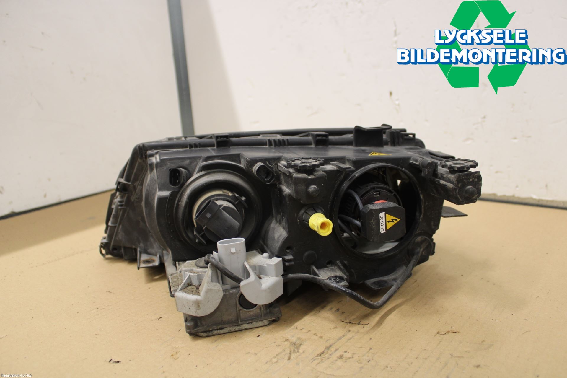 BMW 3 E46      98-05 Strålkastare Höger