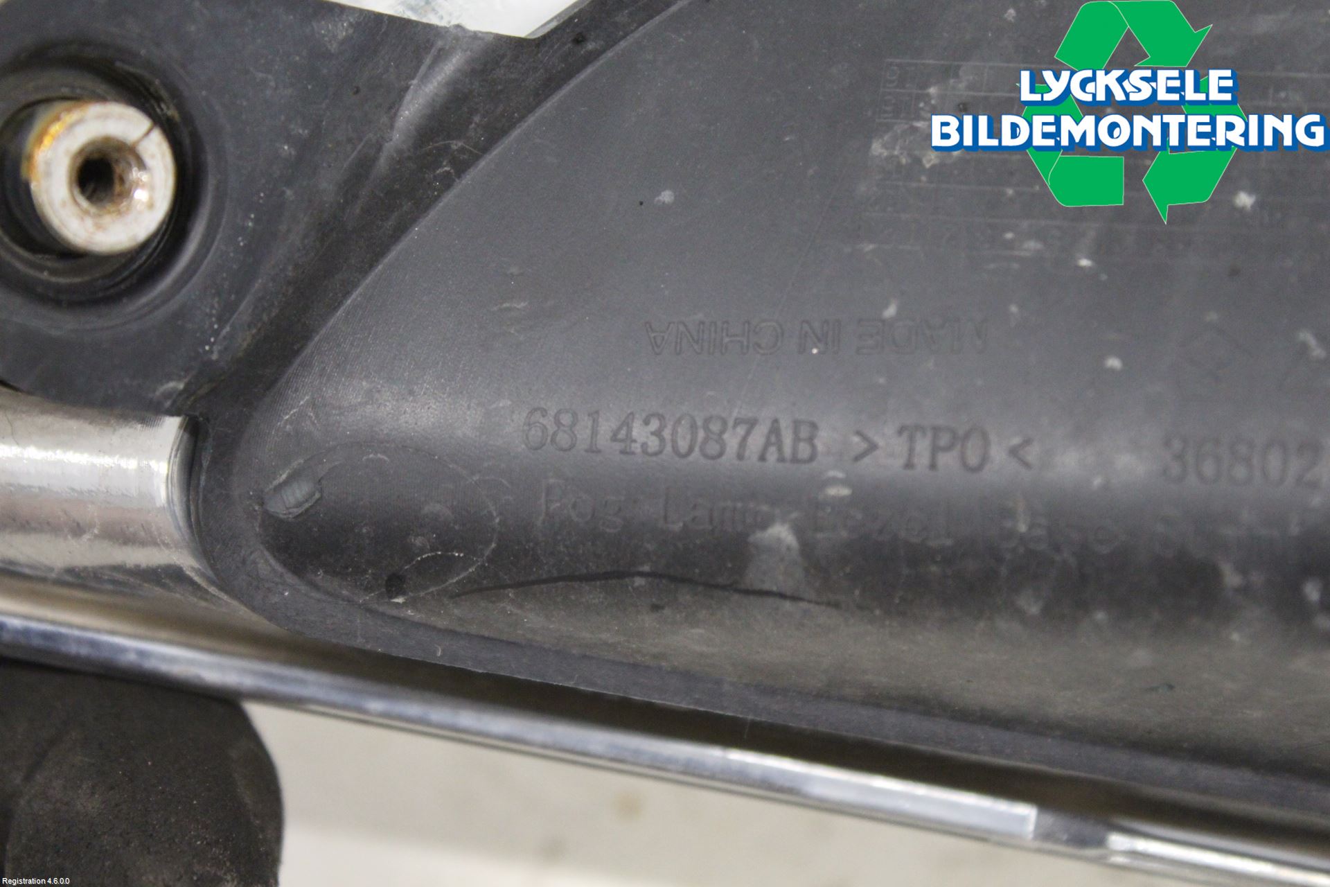 Jeep GRAND CHEROKEE 10-20 Dimljussarg Fram