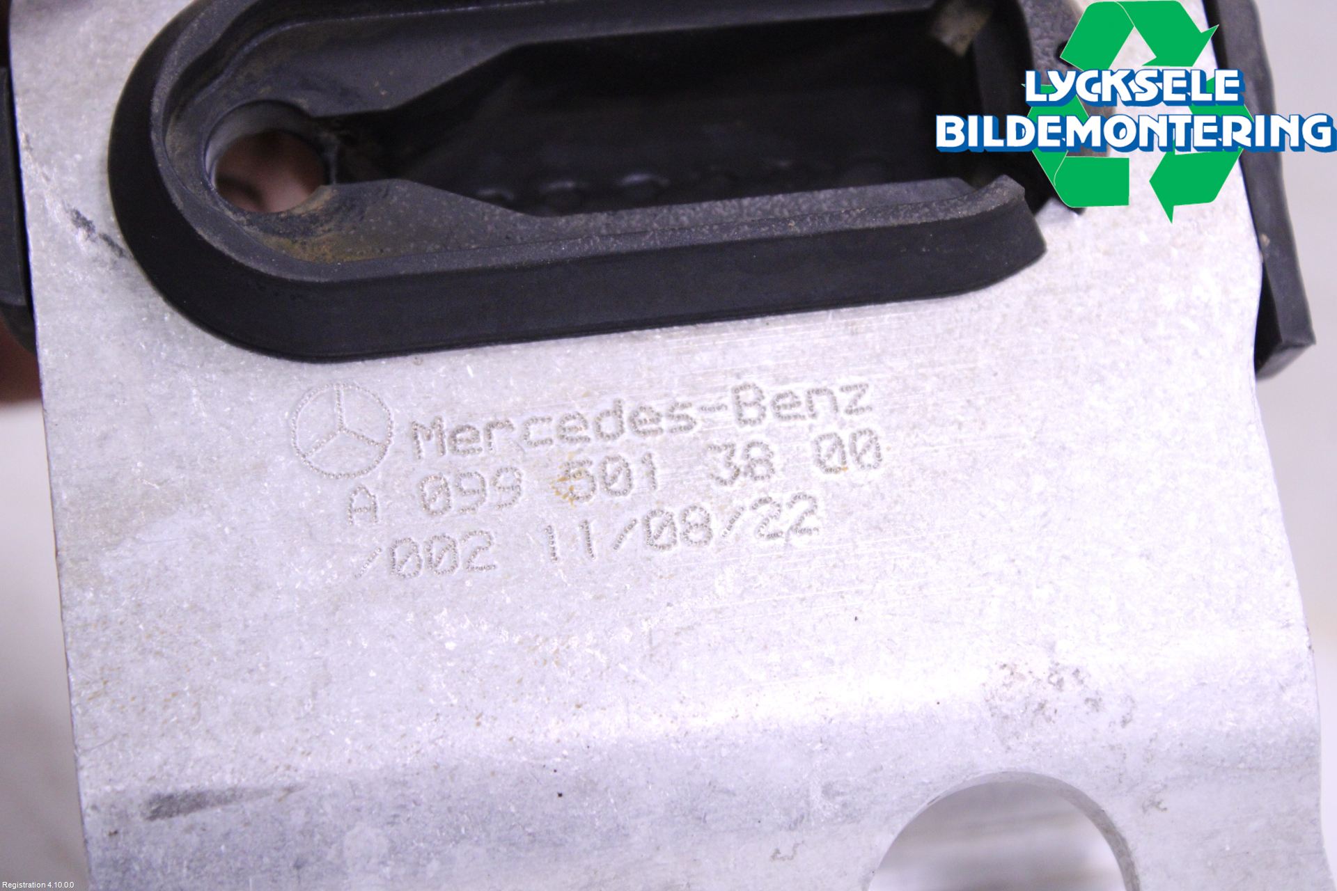 Mercedes-Benz MB EQE SUV (X294) 22- Kylarfäste-Ram-Balk