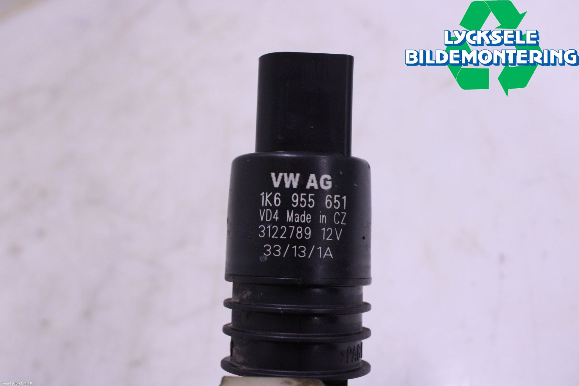 Volkswagen VW PASSAT 11-14 Spolarpump Vindruta