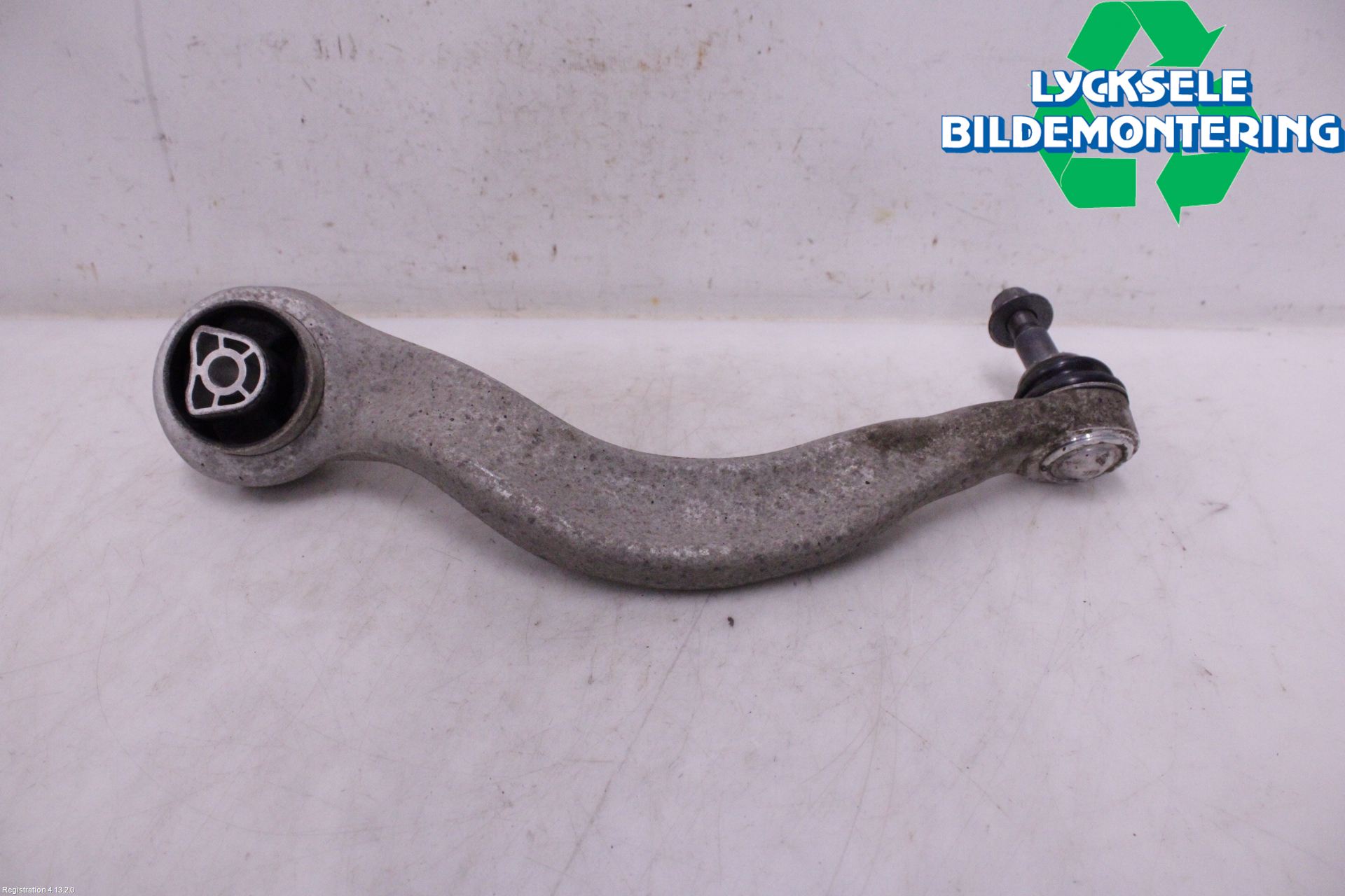 BMW 5 G30/G31/F90 17-23 Bärarm Fram Undre Vä