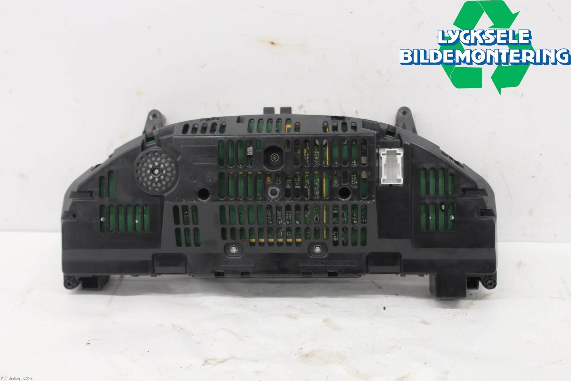 Mercedes-Benz MB C-KLASS (W204) 07-15 Instrument Komb