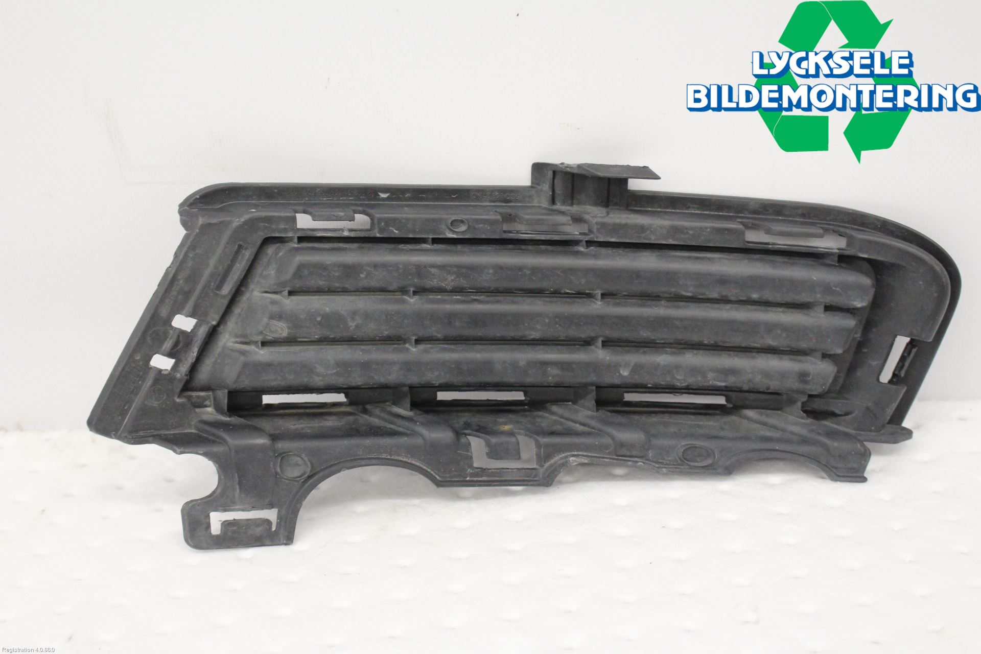 Volkswagen VW GOLF / E-GOLF VII 13-20 Grilldel Höger