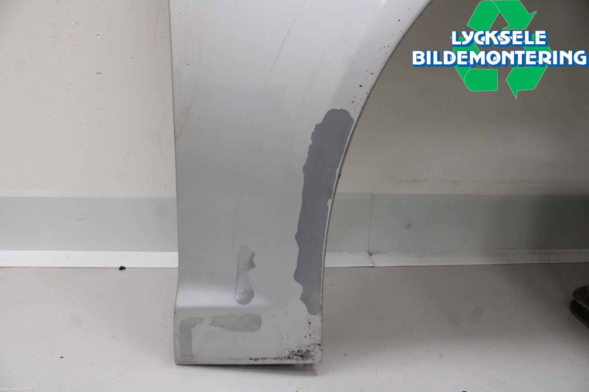 Audi ALLROAD 06-11 Skärm Fram Höger