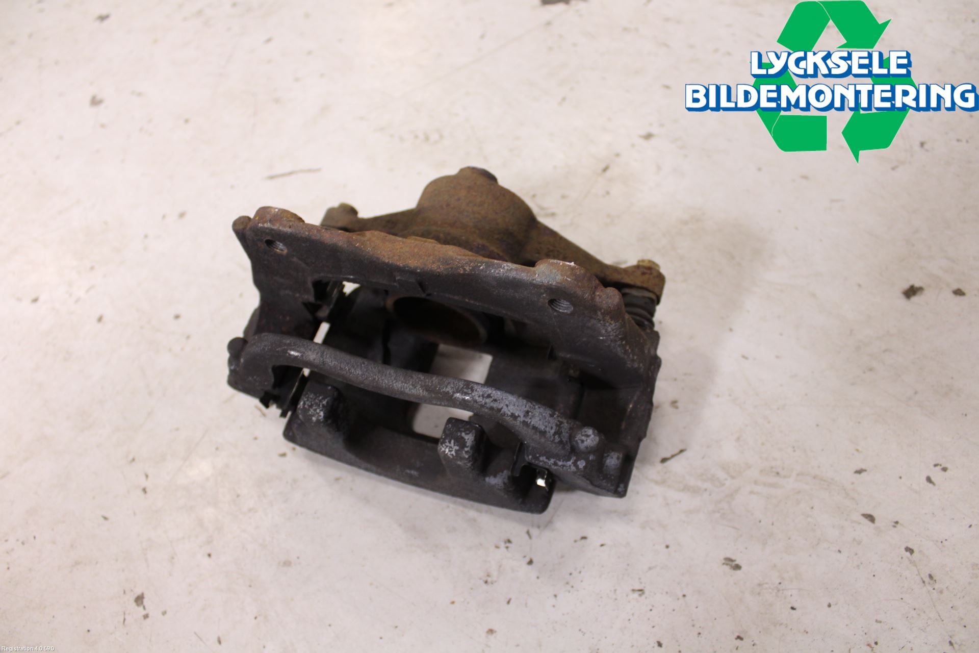 Toyota AVENSIS 16-18 Bromsok Fram Höger