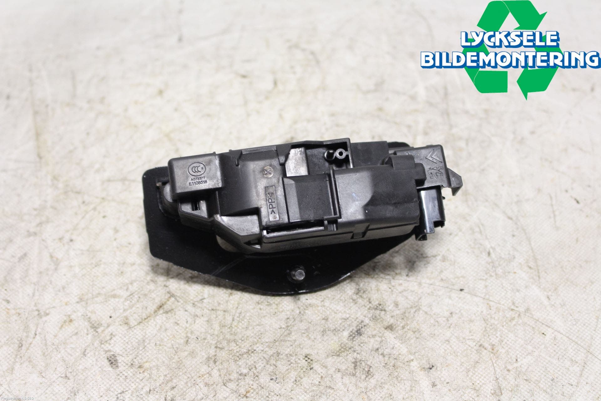 Opel GRANDLAND X 18- Låskista Baklucka