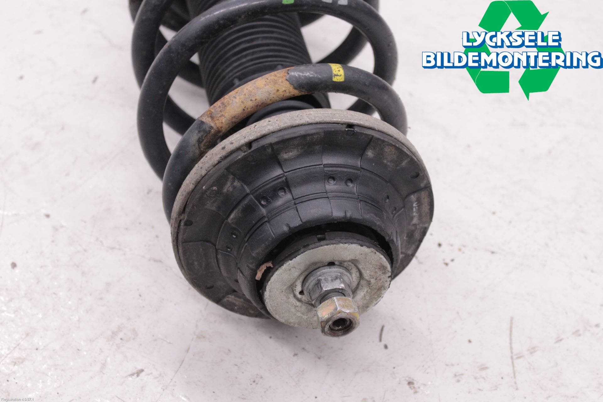 Volkswagen VW TRANSP/CARAVELLE (T5) 04-15 Fjäderben Fram Vänster