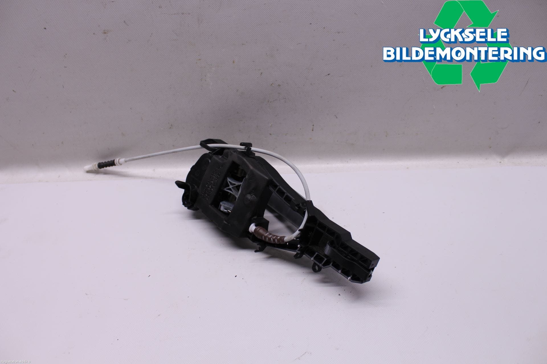 BMW 1 F20/F21 11-19 Dörrhandtag Yttre Vä