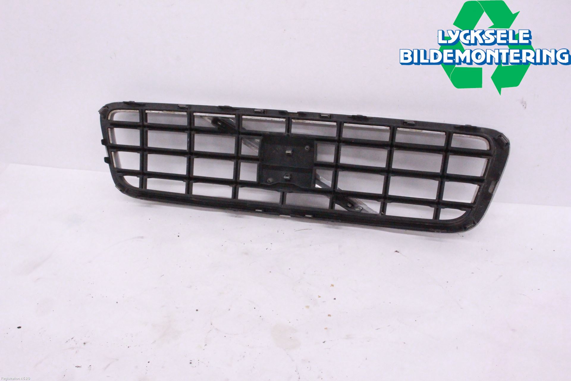 Volvo S60 05-10 Grill Komp