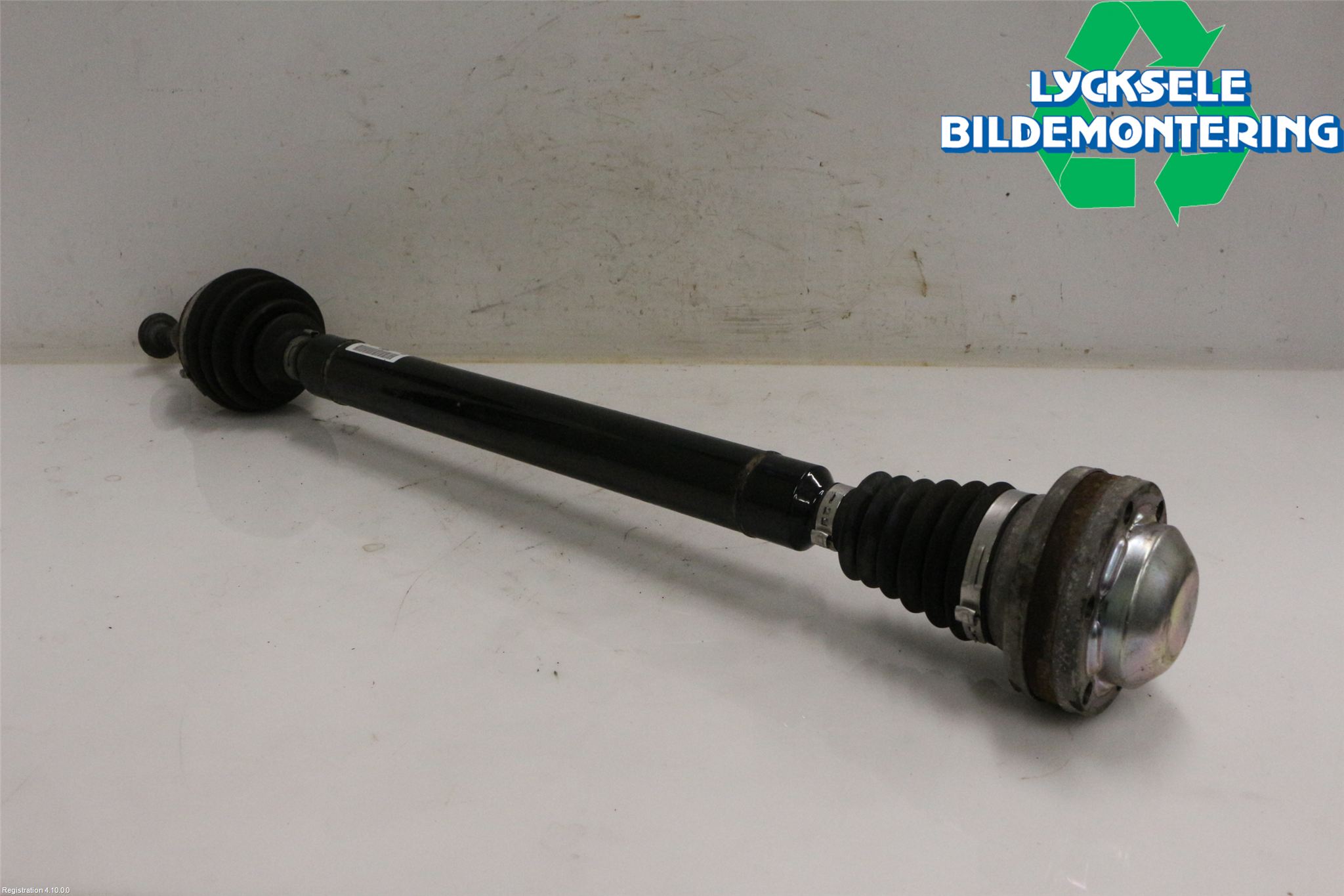 Volkswagen VW CADDY 16-20 Drivaxel Fram Höger