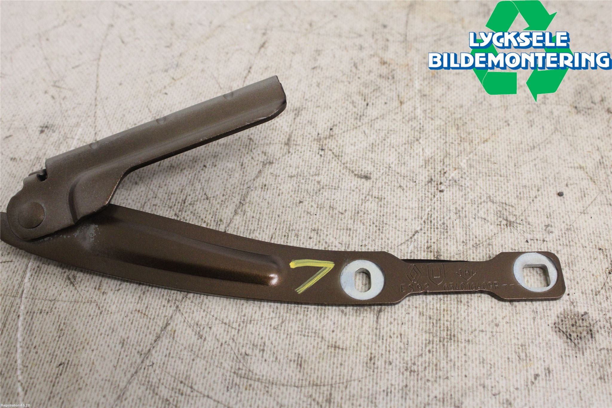 Dacia DUSTER 10-17 Huvgångjärn